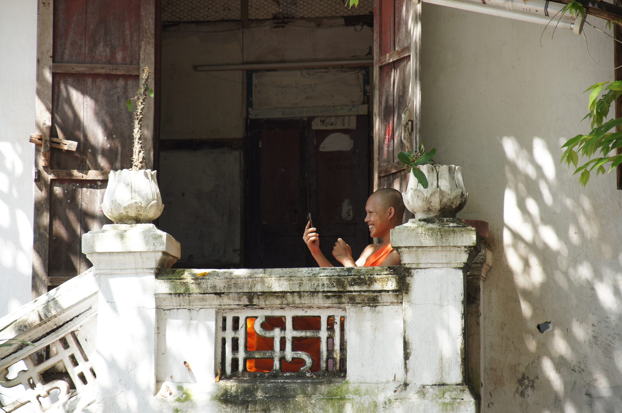 Sony Alpha DSLR-A580 sample photo. Luang prabang photography
