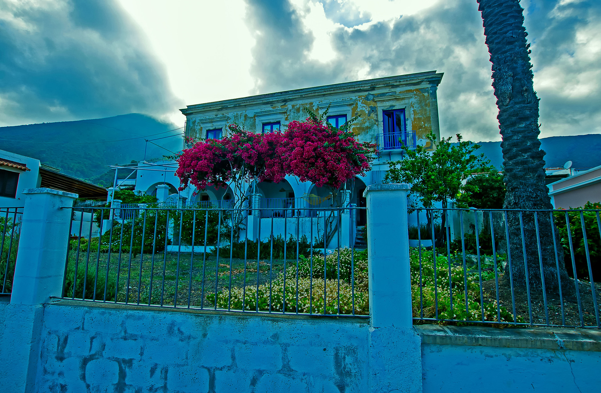 Nikon D2X sample photo. Villa photography