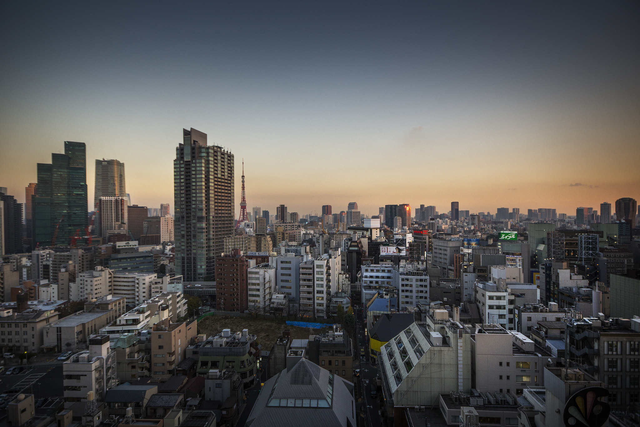Canon EOS 6D + Sigma 10-20mm F4-5.6 EX DC HSM sample photo. Tokyo midtown view photography