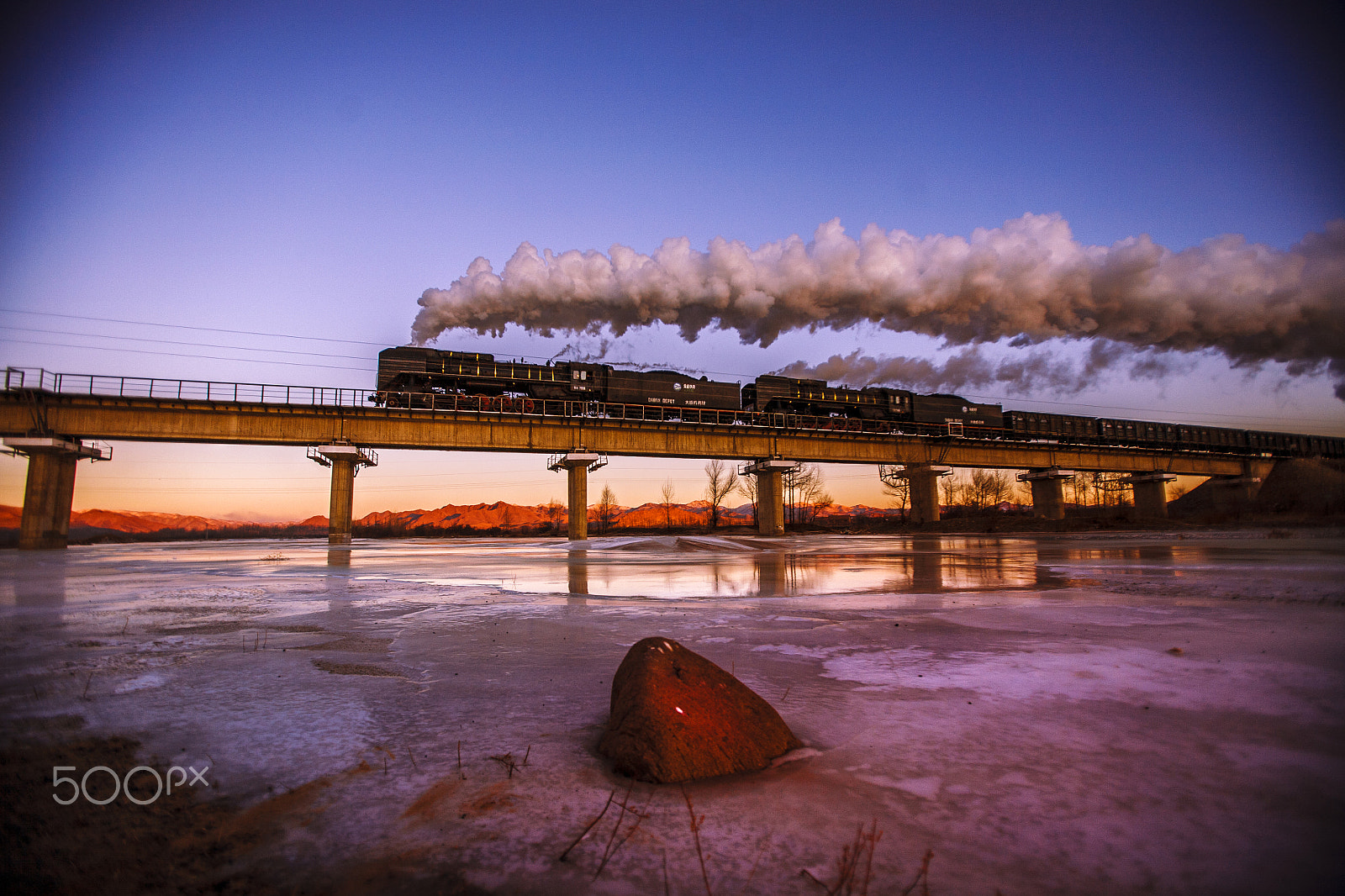 Canon EOS 5D + Canon EF 16-35mm F2.8L USM sample photo. 日出 photography
