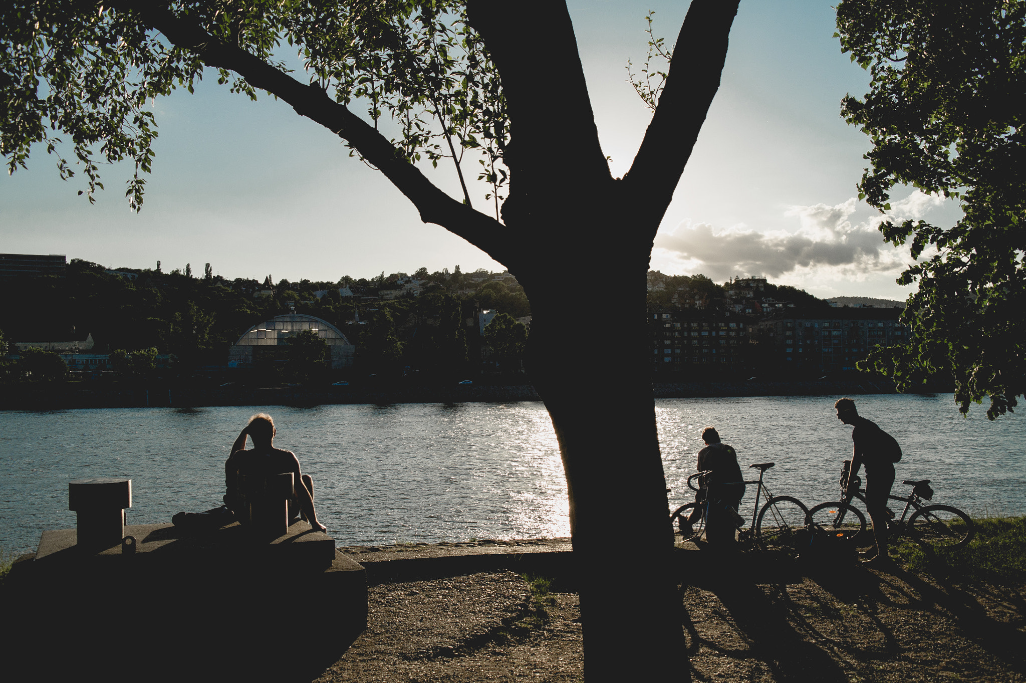 Samsung NX10 sample photo. On the streets of budapest photography