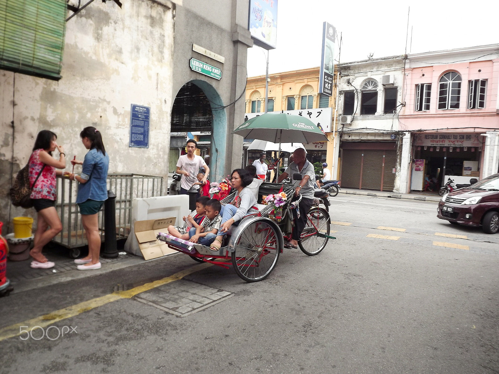 Fujifilm FinePix S3400 sample photo. Penang street life photography