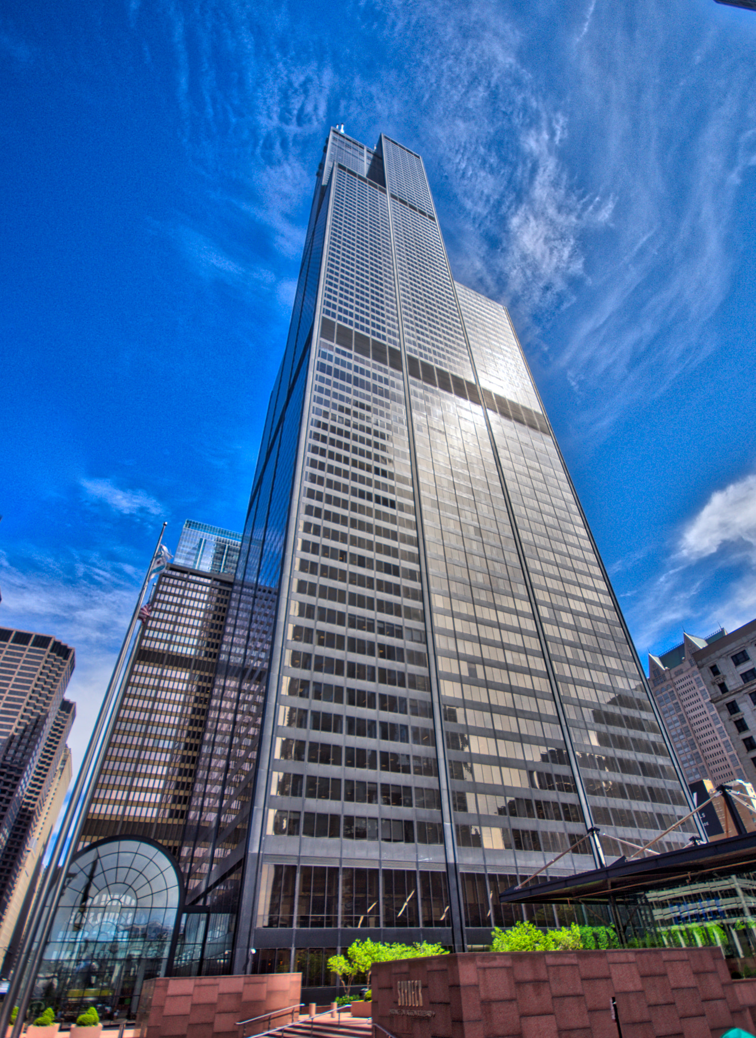 Sony SLT-A77 + Sigma AF 10-20mm F4-5.6 EX DC sample photo. Willis (sears) tower photography