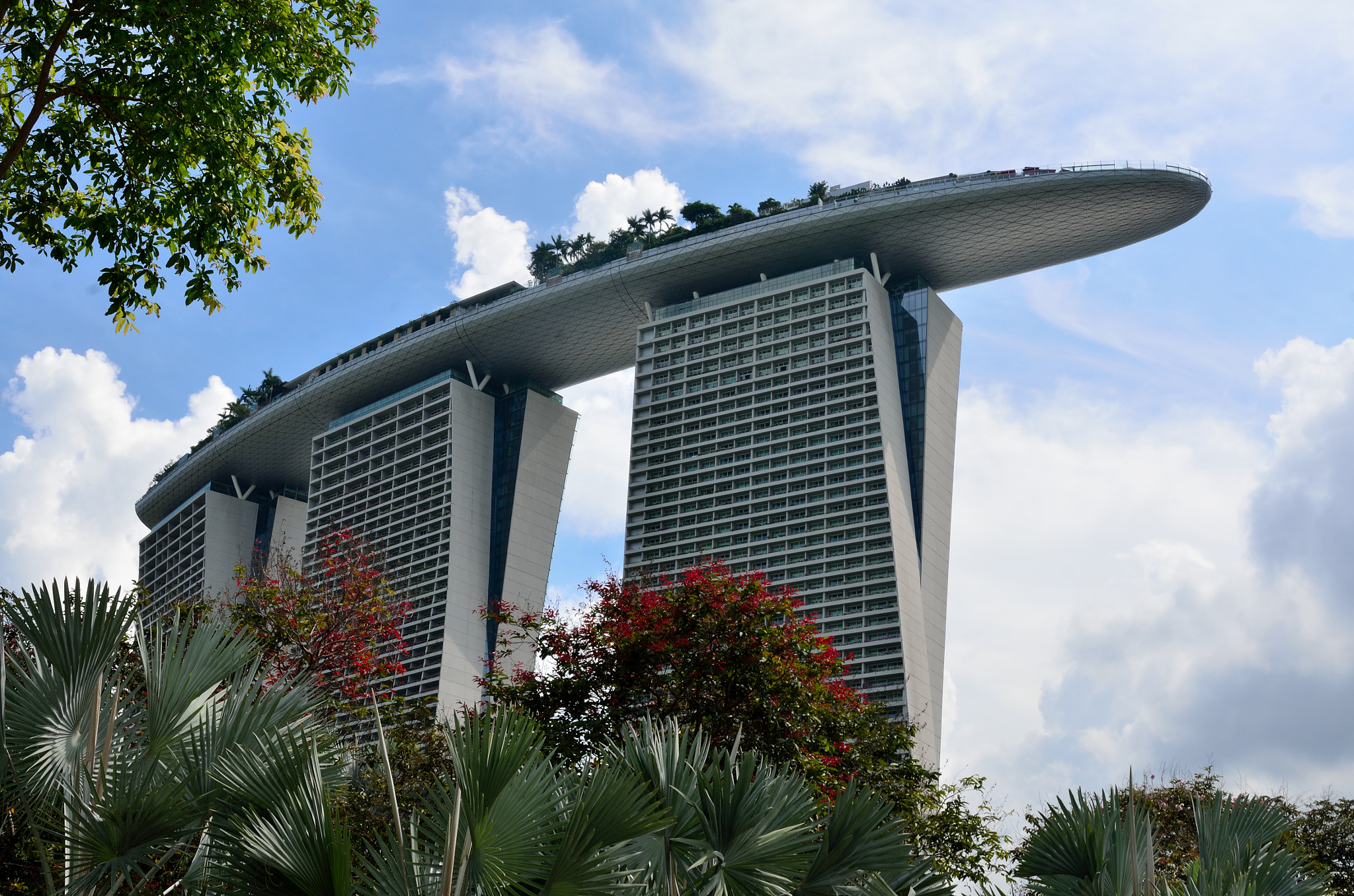 AF Zoom-Nikkor 28-80mm f/3.5-5.6D sample photo. Marina bay sands photography
