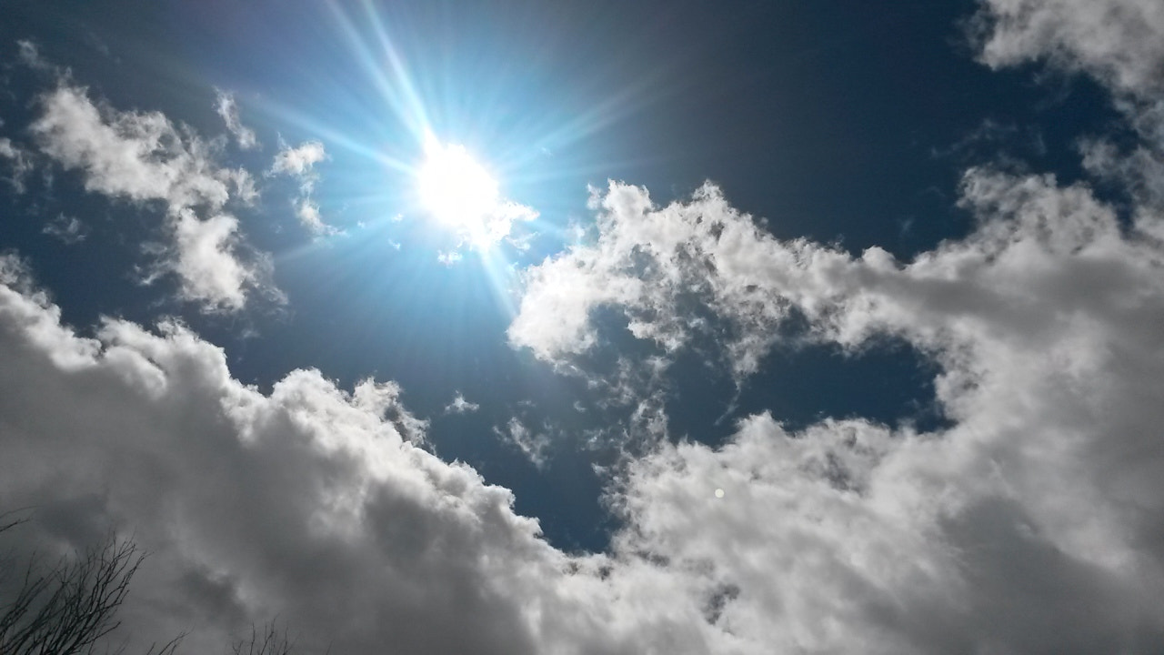 Samsung Galaxy S4 Active sample photo. Glorious sunshine photography