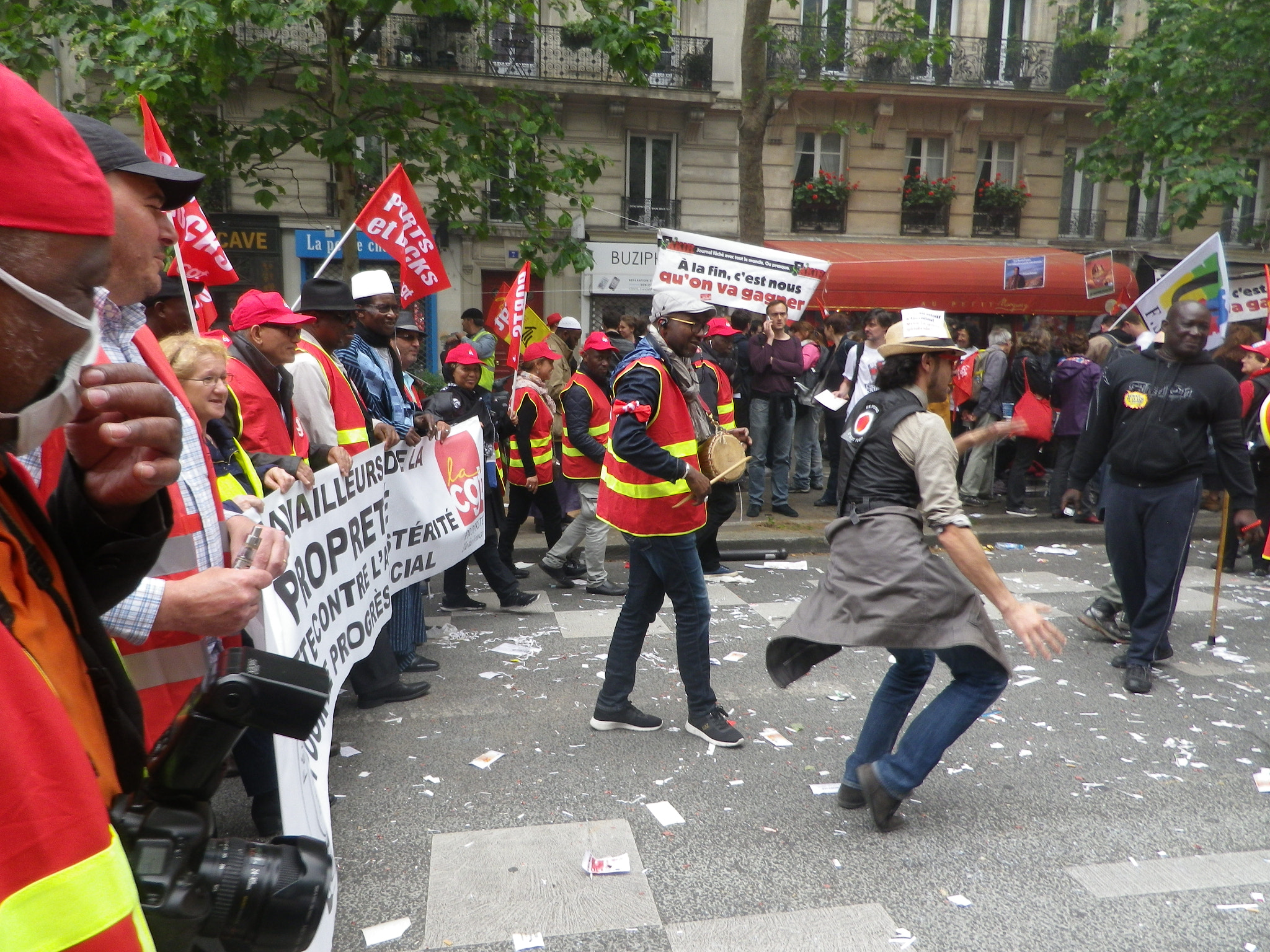 Pentax Optio RZ18 sample photo. Manifestation loi travail paris photography