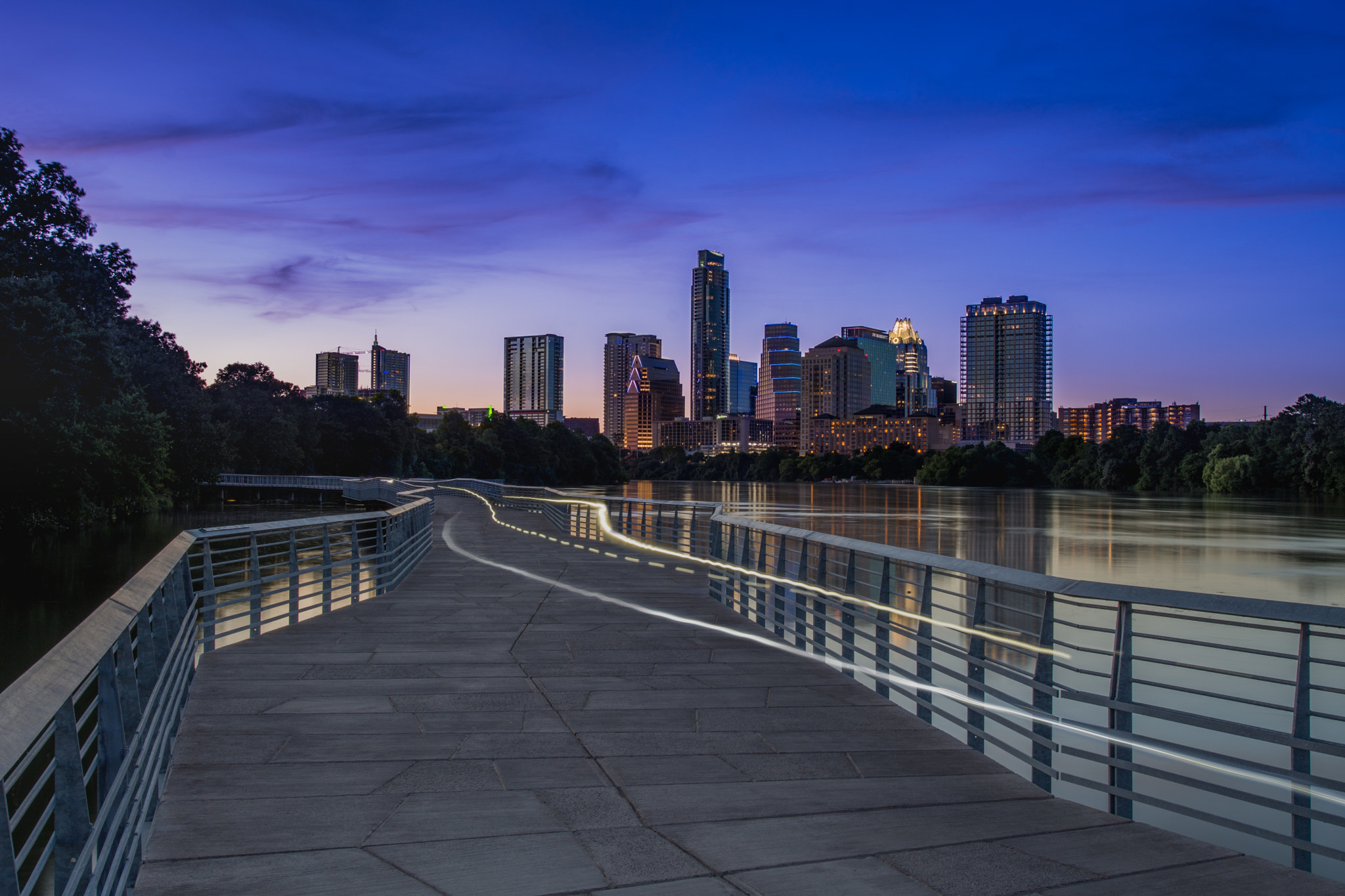 Nikon D7200 + Nikon AF-S Nikkor 14-24mm F2.8G ED sample photo. Austin boardwalk, bike lights photography