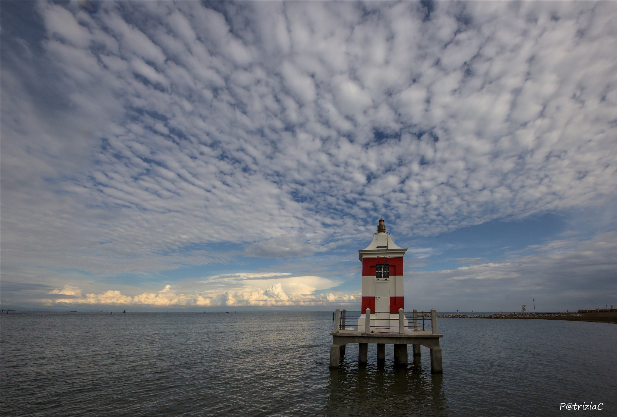 Sigma 8-16mm F4.5-5.6 DC HSM sample photo. #newslooks# photography