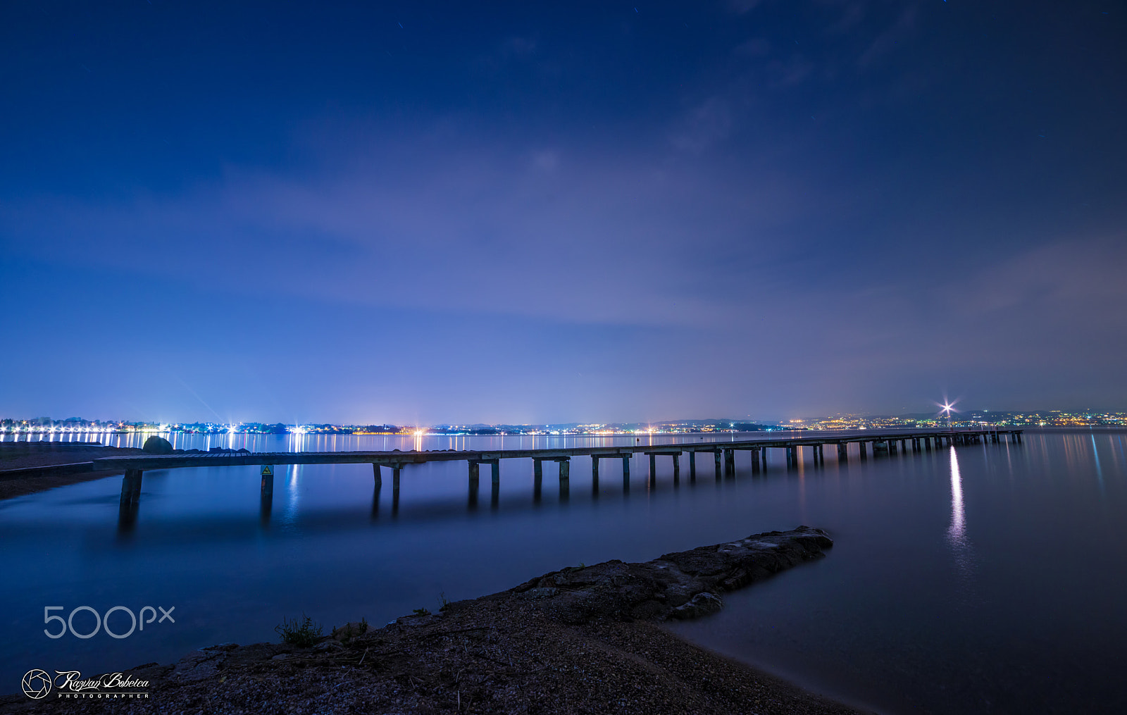 Samyang 14mm F2.8 ED AS IF UMC sample photo. Night light colors photography