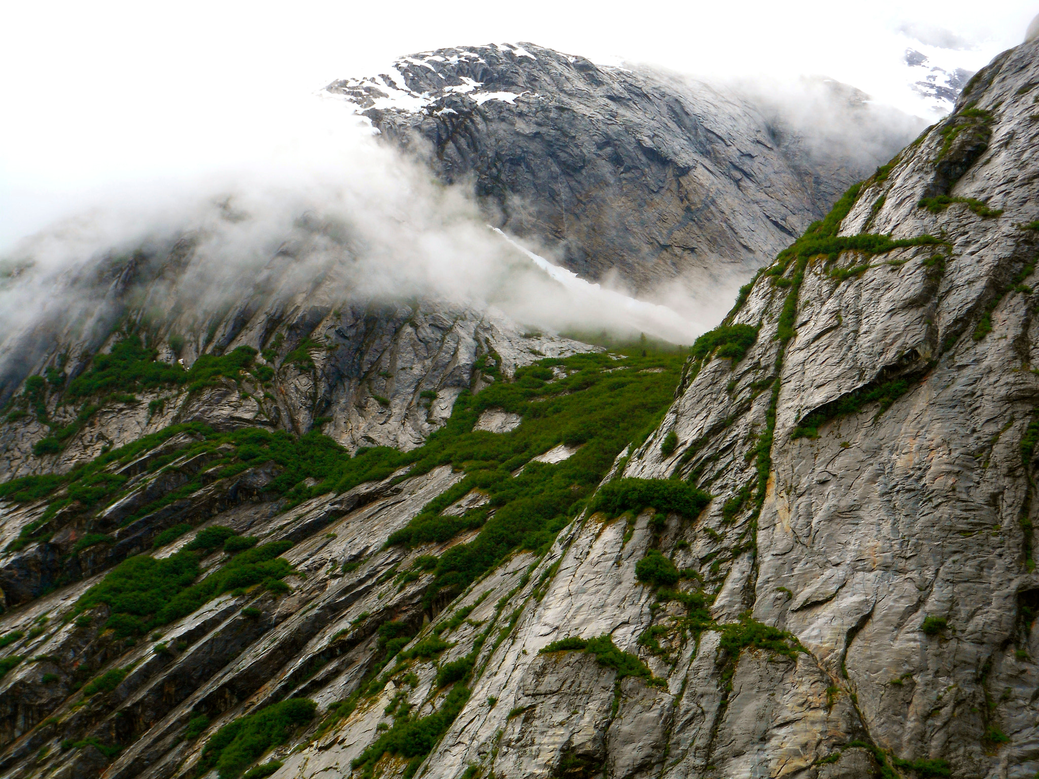 Nikon Coolpix S6100 sample photo. Rocks in alaska photography