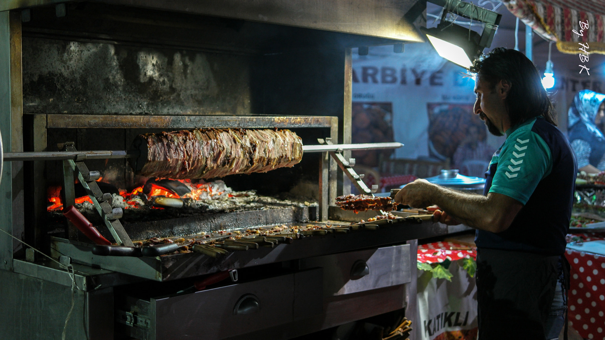 Samsung NX500 + NX 30mm F2 sample photo. Turkish food "cağ kebap" photography