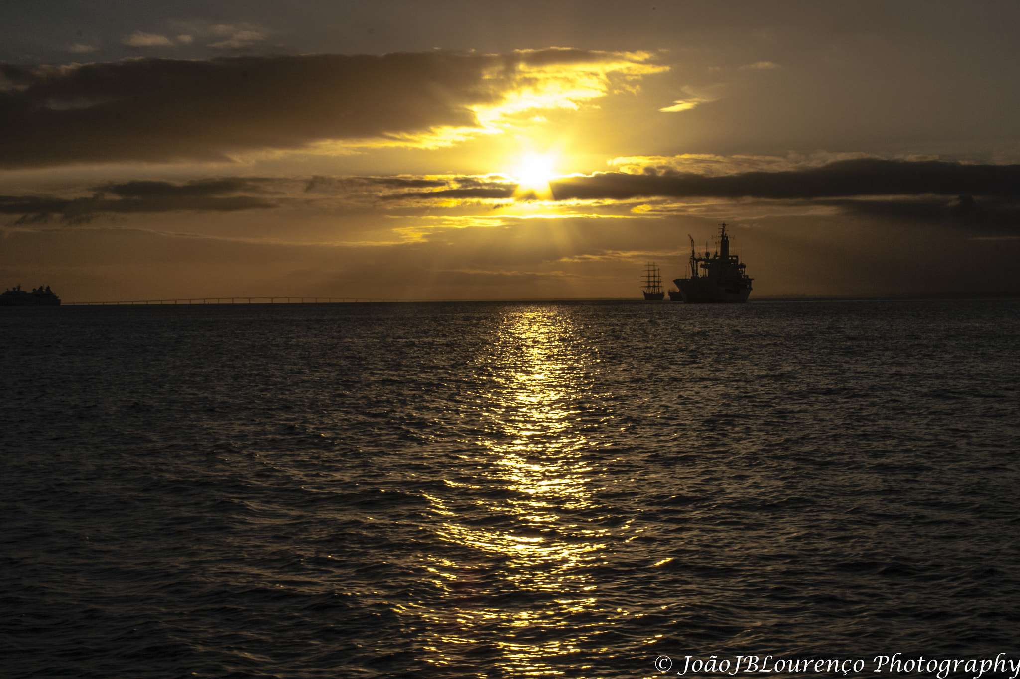 Canon EF-S 18-55mm F3.5-5.6 sample photo. Portugal's day sunrise iii photography