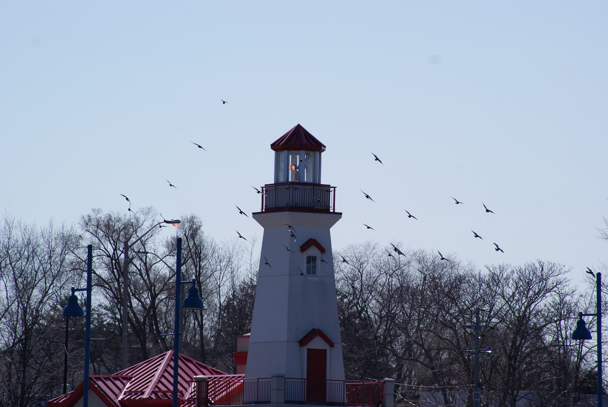 Sony Alpha DSLR-A300 + Sony DT 55-200mm F4-5.6 SAM sample photo. Down by the lighthouse photography