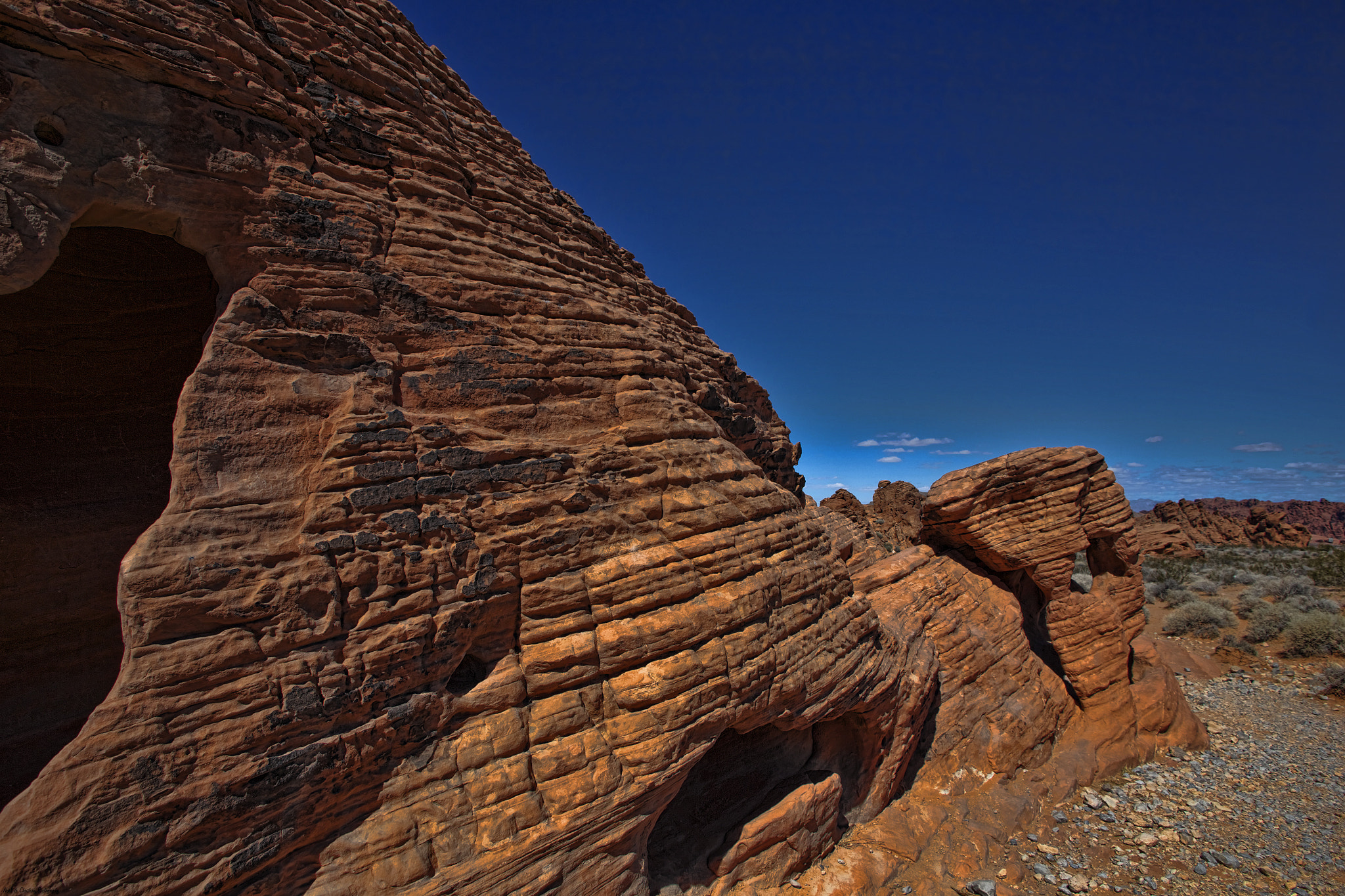 Canon EF 20-35mm F3.5-4.5 USM sample photo. Red rock.jpg photography