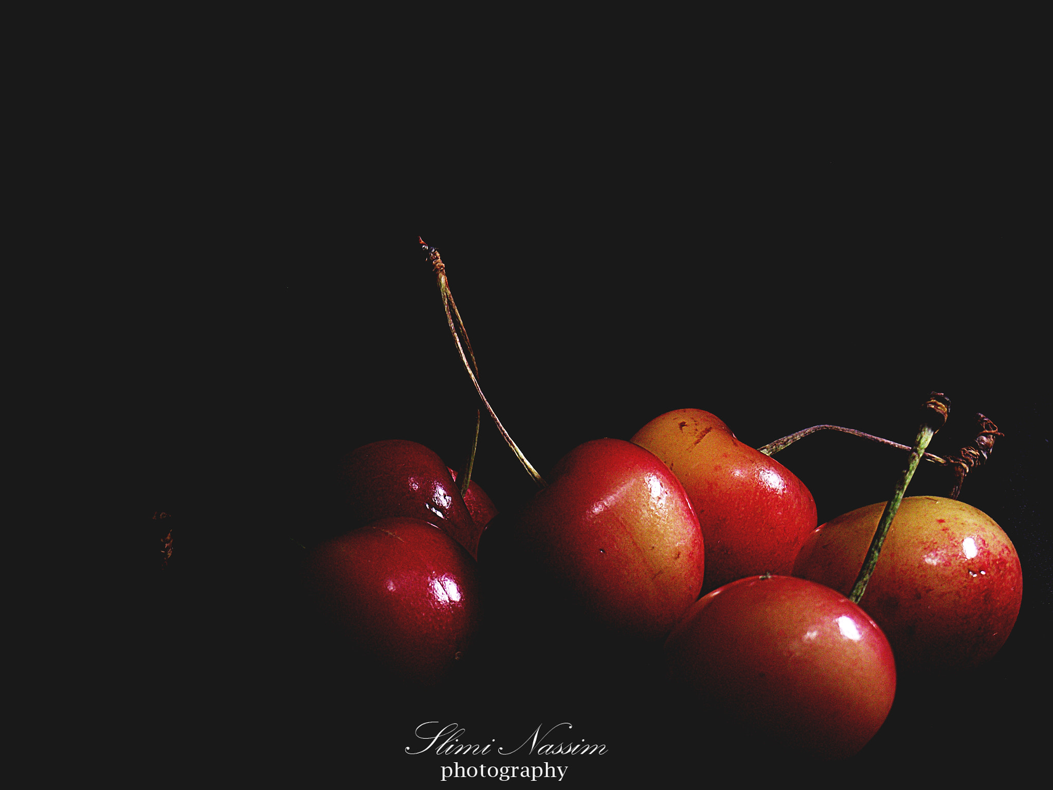 FujiFilm FinePix S1600 (FinePix S1770) sample photo. Eat that cherry ! photography