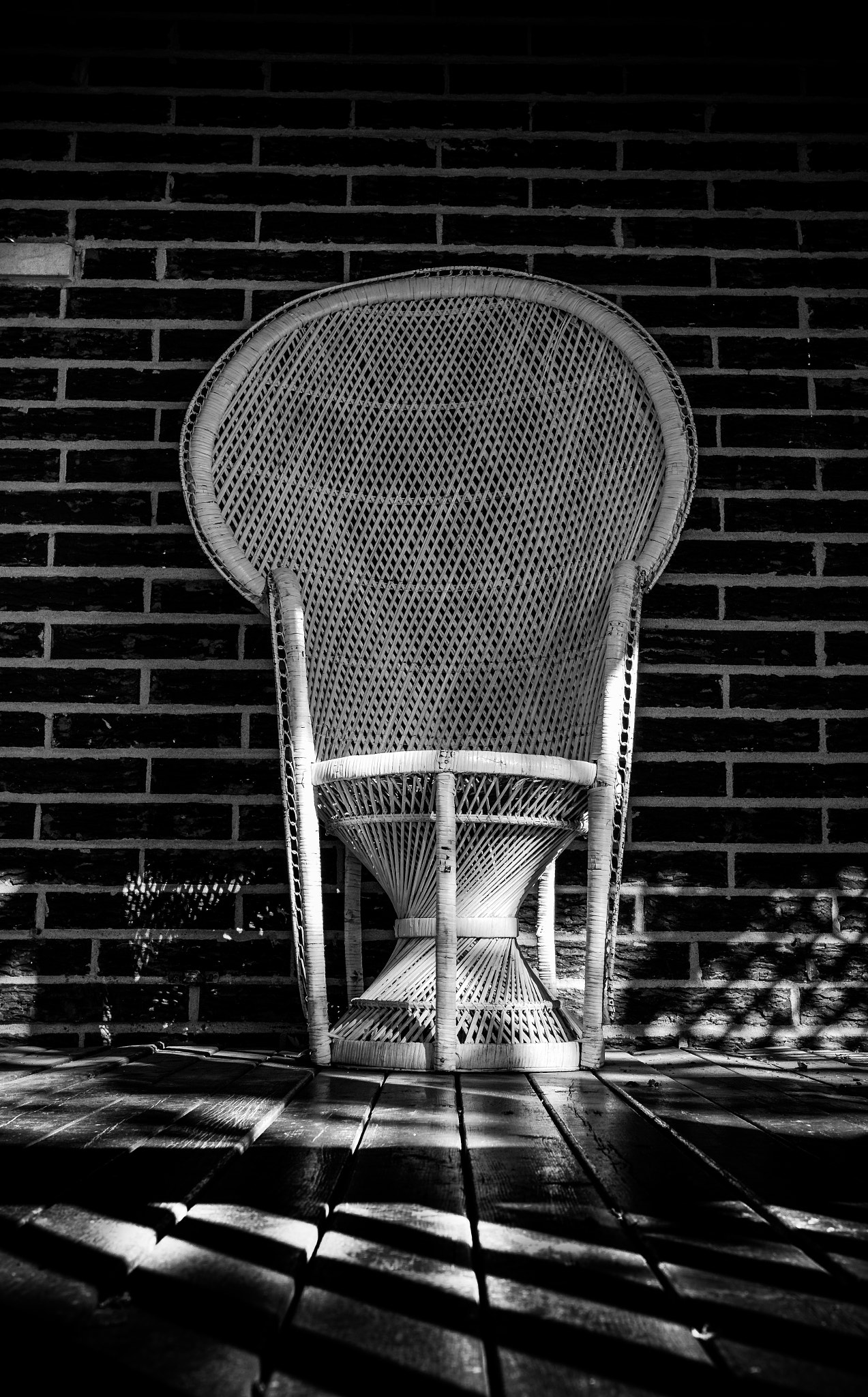 Canon EF 16-35mm F4L IS USM sample photo. White chair photography