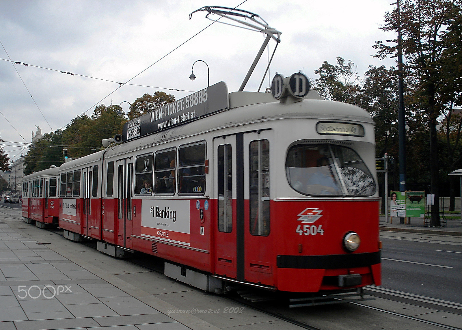 Sony DSC-W30 sample photo. 4504 - wiener straßenbahn photography