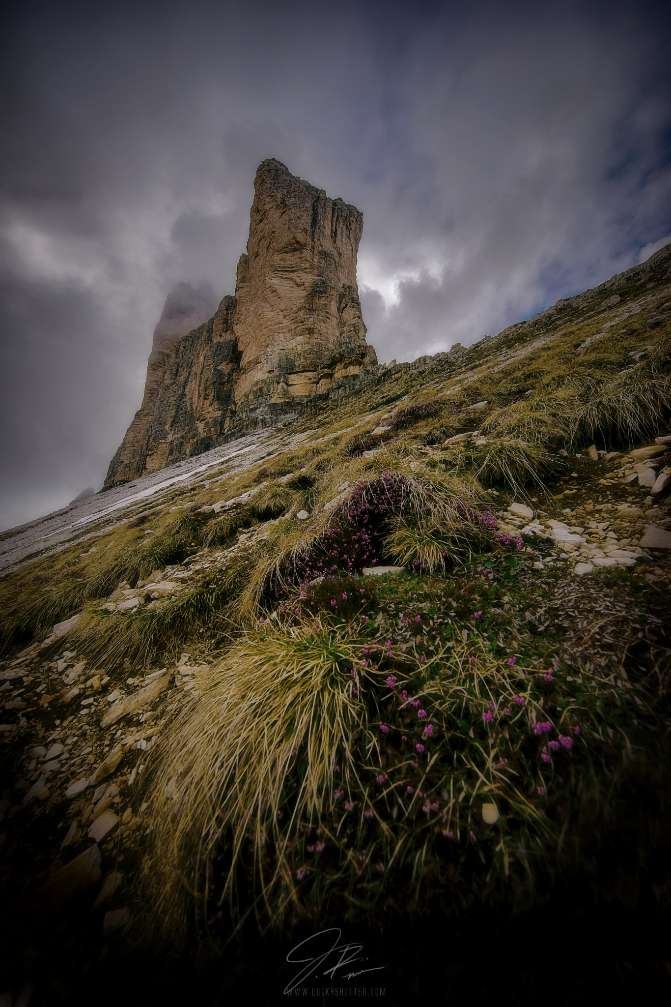 11-24mm F4 G SSM sample photo. The montagna photography
