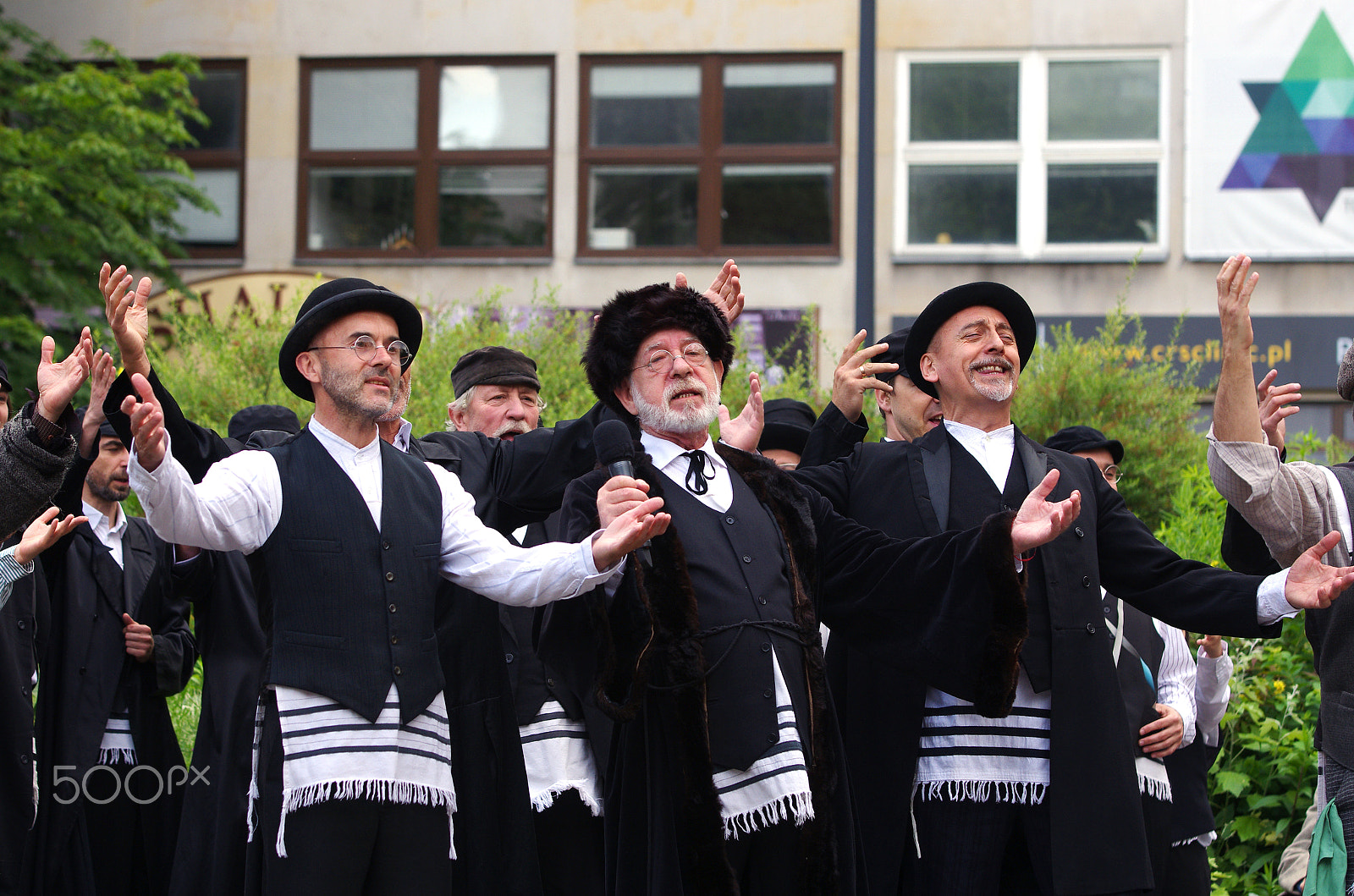 Pentax K-5 II sample photo. Fiddler on the roof photography