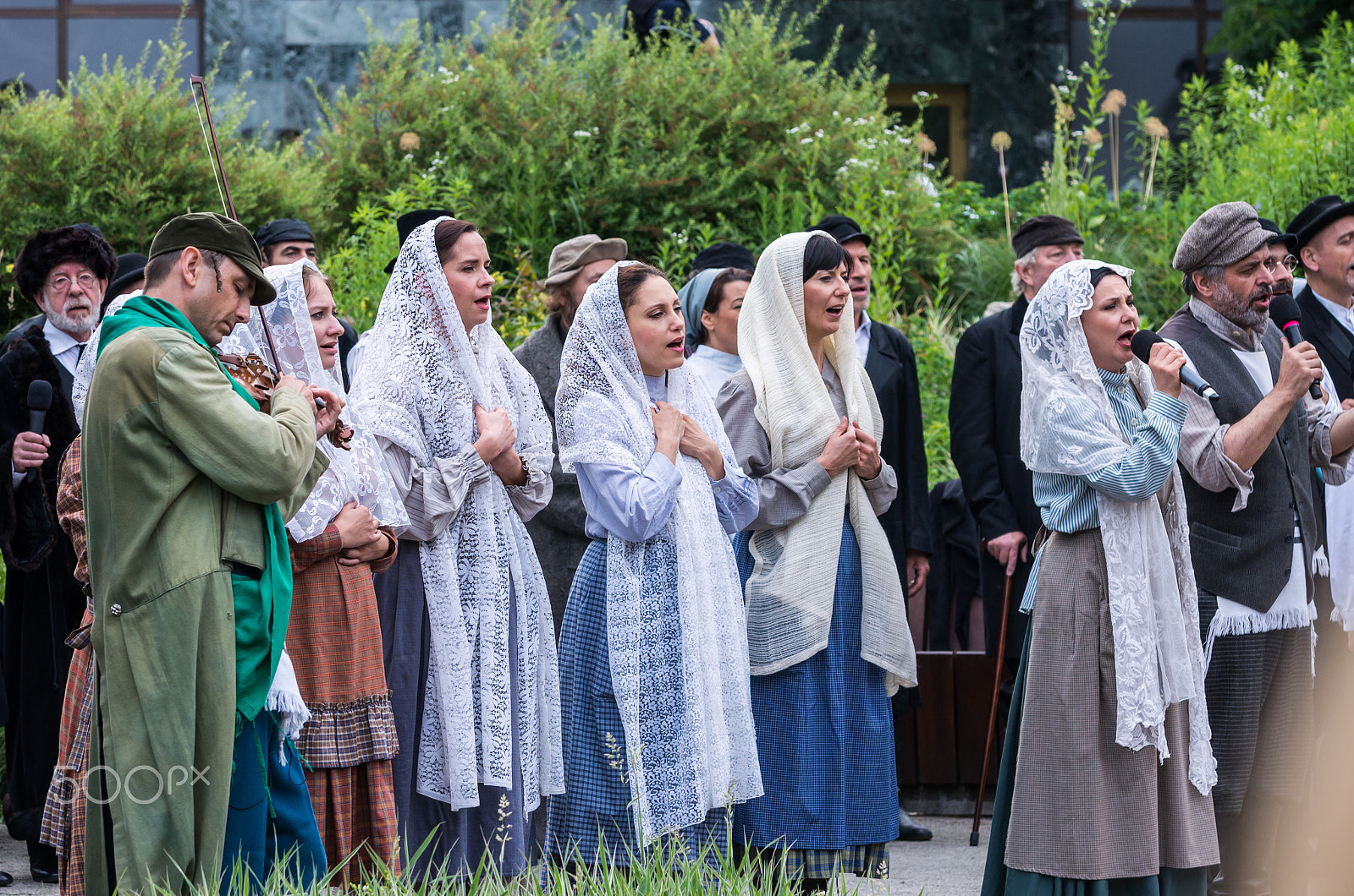 Pentax K-5 II sample photo. Fiddler on the roof photography