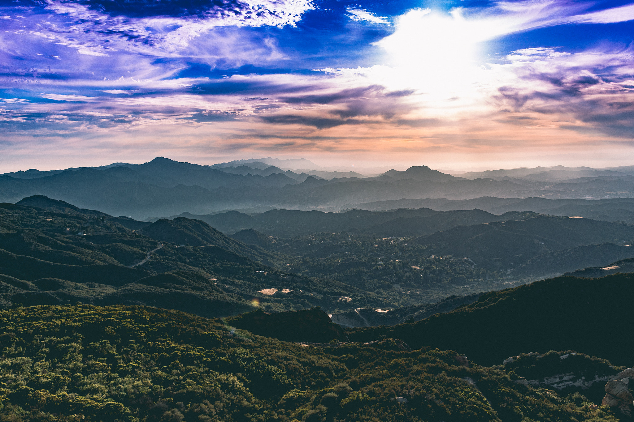 Canon EF 35mm F1.4L II USM sample photo. I'm never coming down photography