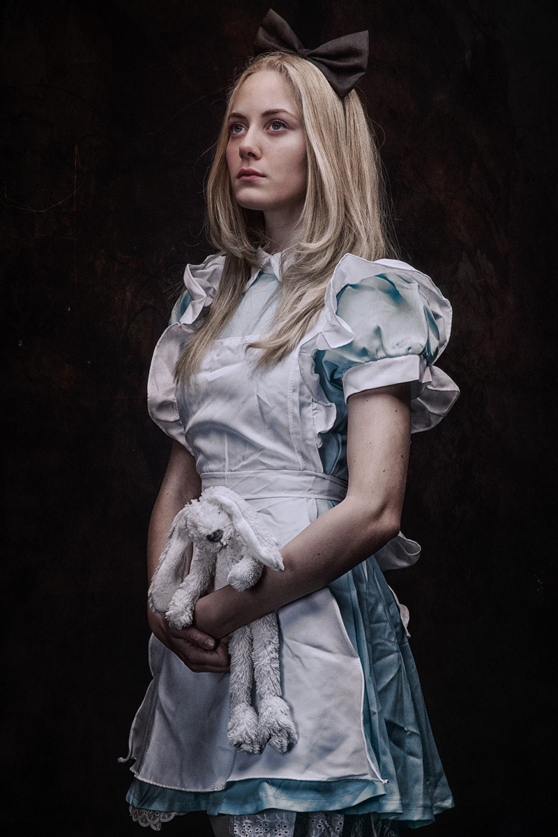 Sony a99 II + Minolta AF 85mm F1.4 G (D) sample photo. Alice - a dark story 1/5 photography