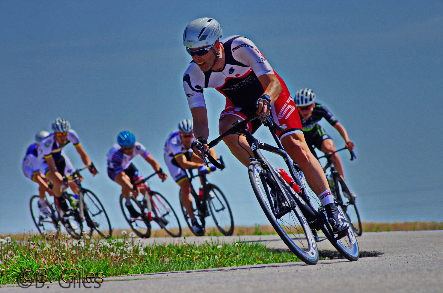 Pentax smc DA* 60-250mm F4.0 ED (IF) SDM sample photo. Leading the peloton photography