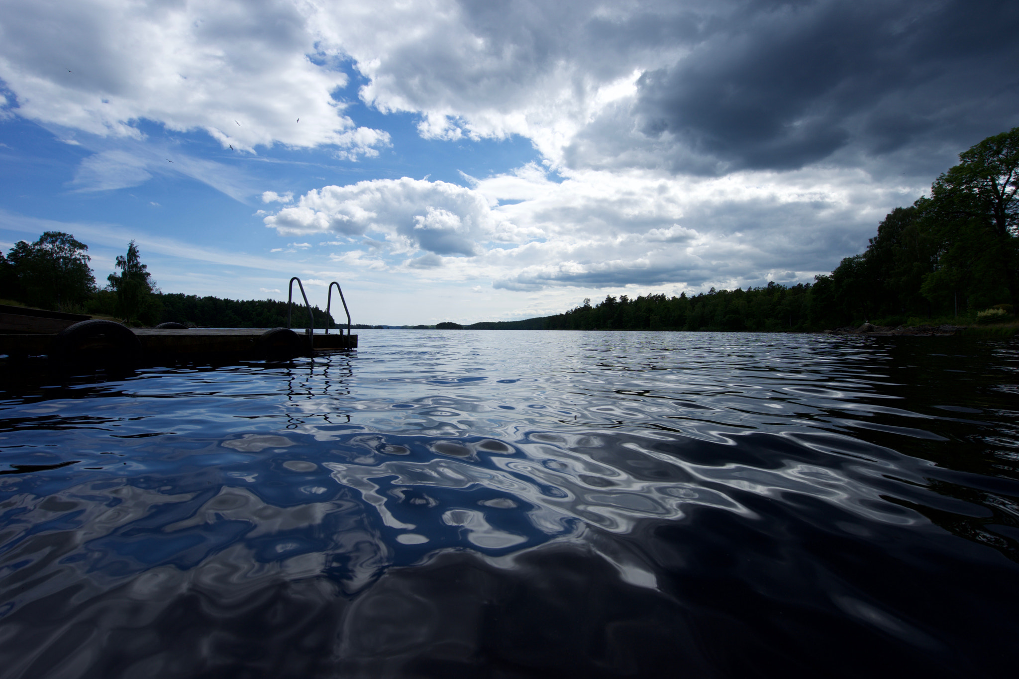 Sony a7 + Sony Vario-Tessar T* FE 16-35mm F4 ZA OSS sample photo. Close to water photography