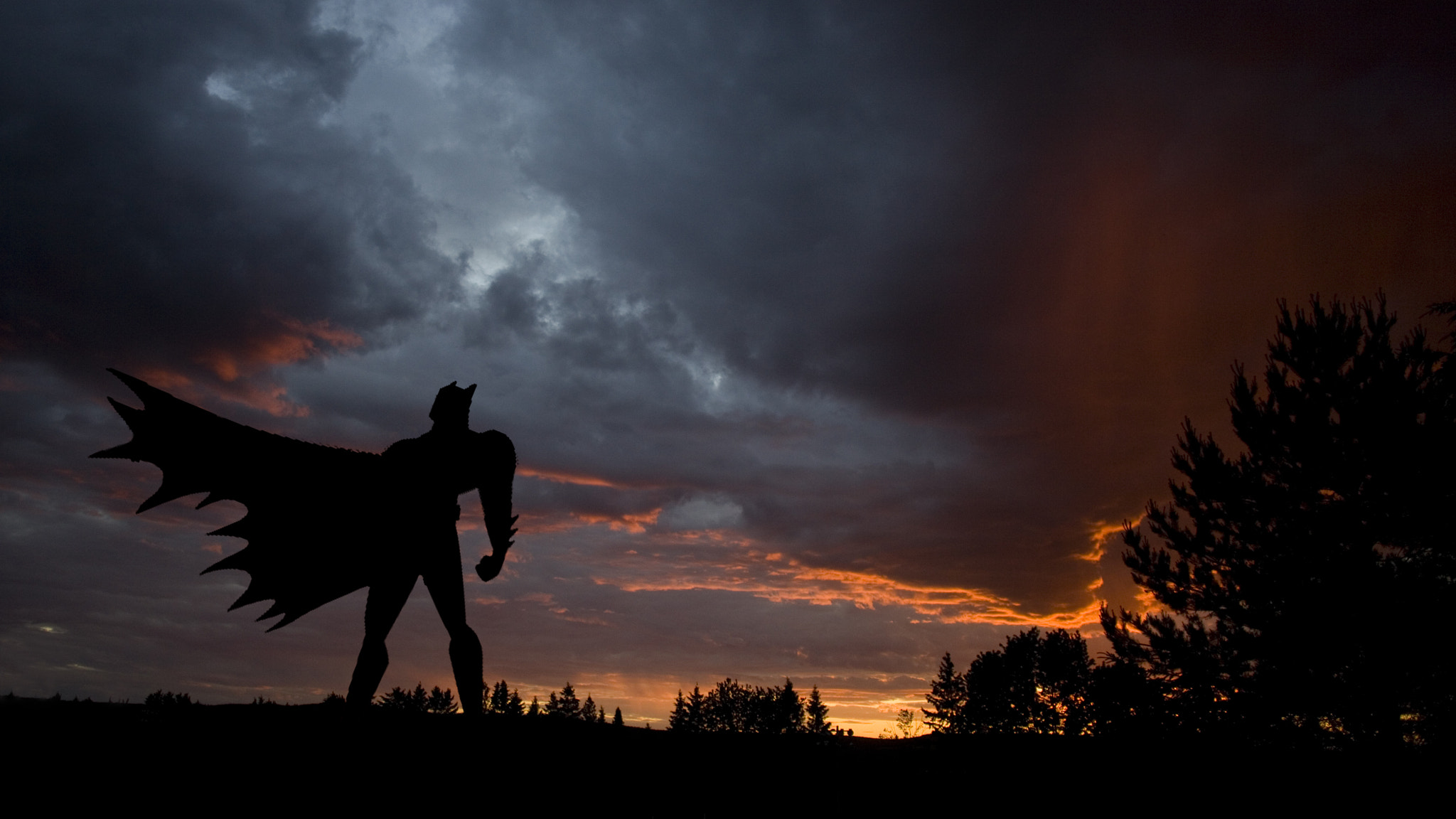 Canon EOS 5D Mark II + Canon EF 24mm F2.8 sample photo. Batman photography