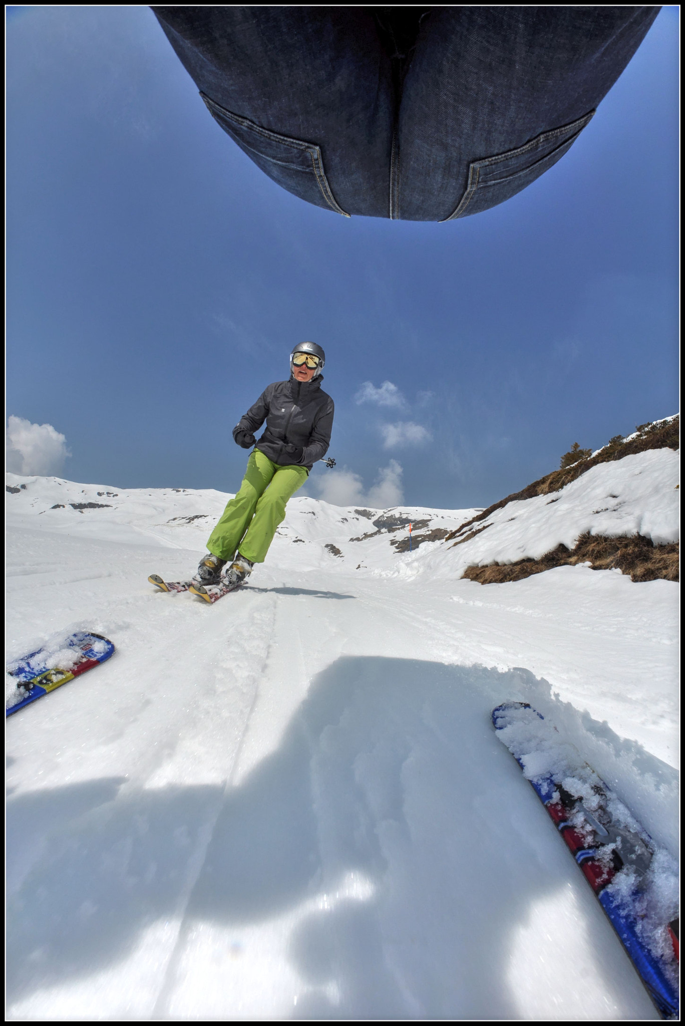 Nikon D90 + Samyang 8mm F3.5 Aspherical IF MC Fisheye sample photo. Unten durch photography