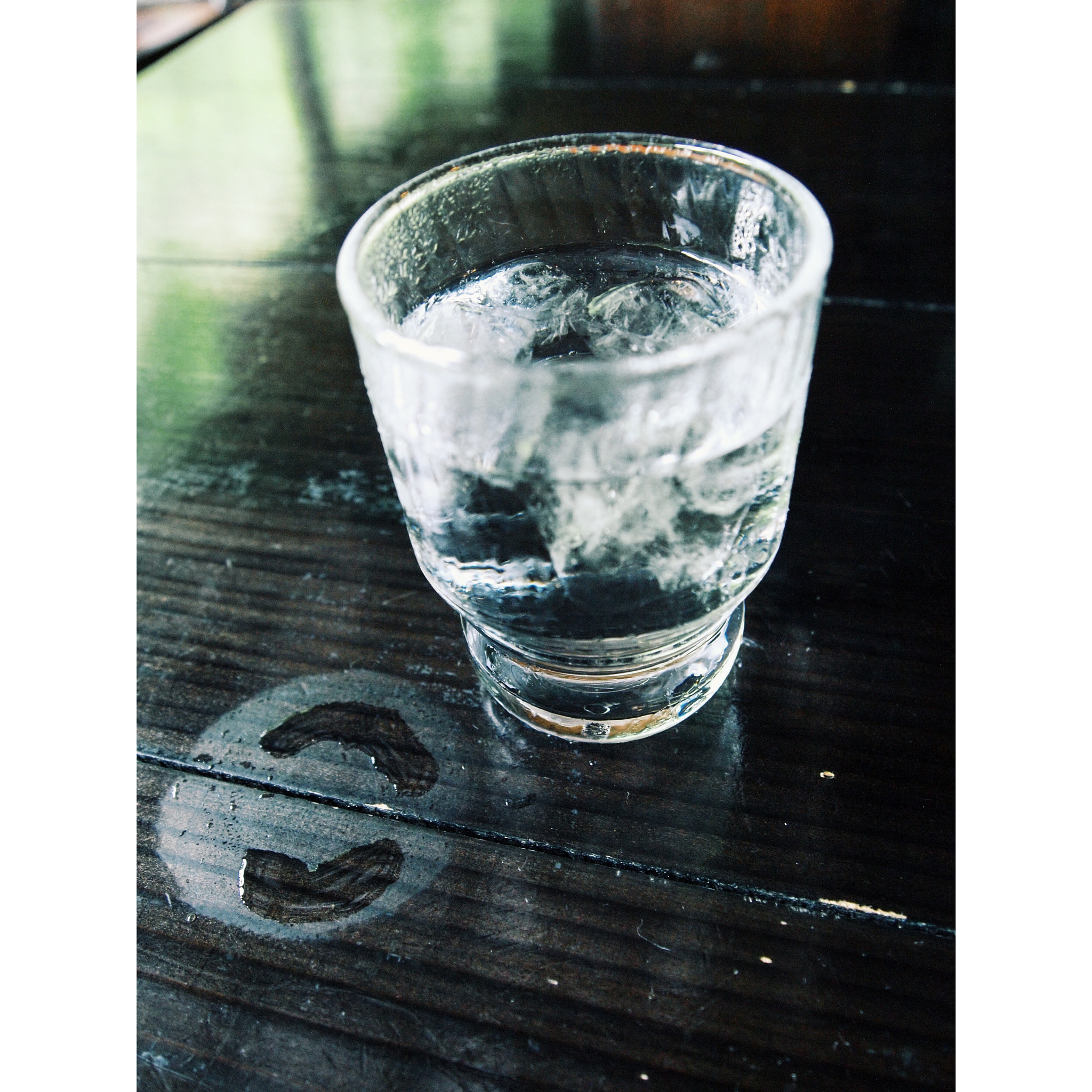 Olympus PEN E-P2 sample photo. Icy water in okinawa japan. photography