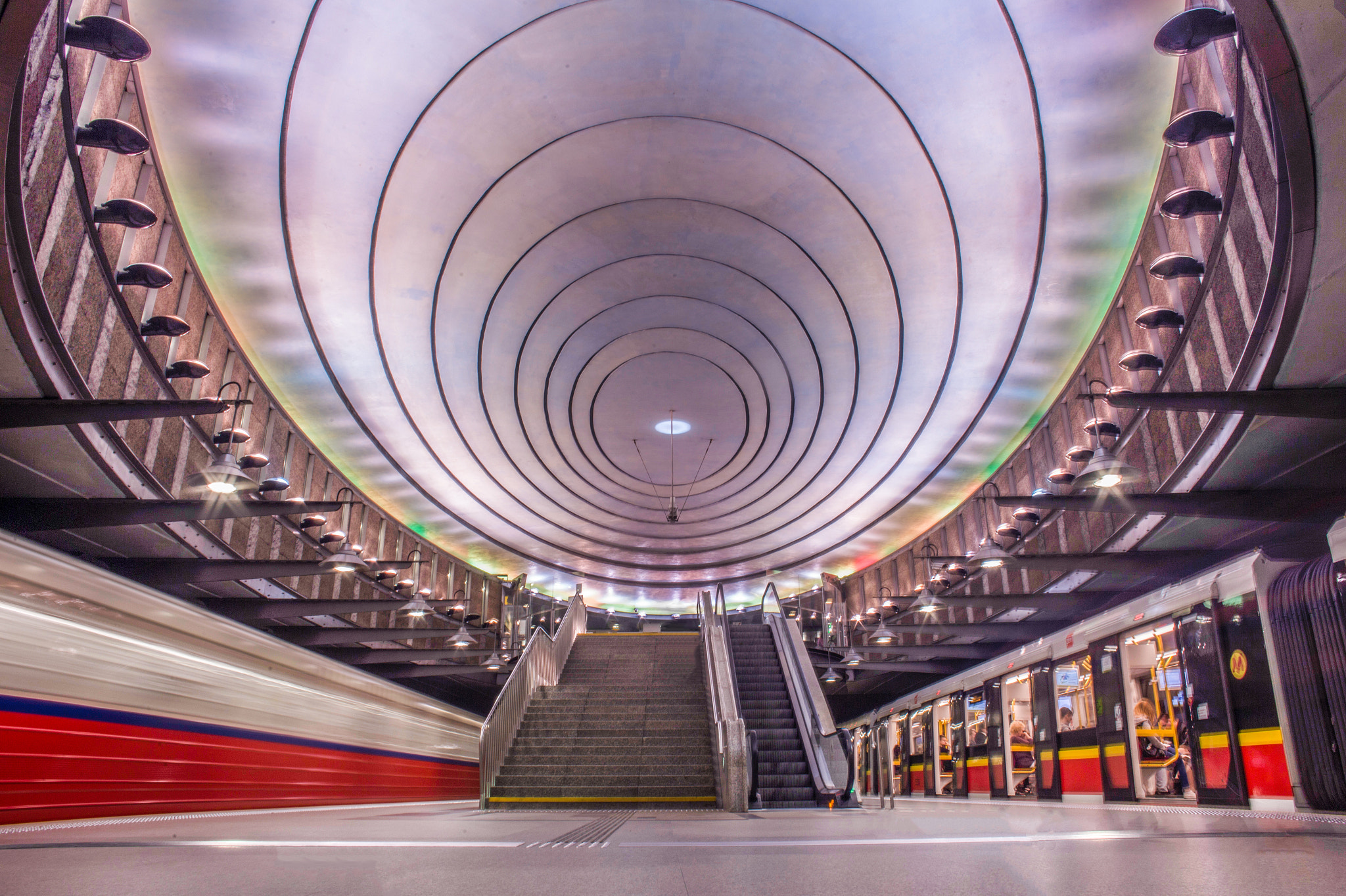 Canon EOS 6D + Canon EF 24mm F2.8 sample photo. Metro warszawa photography