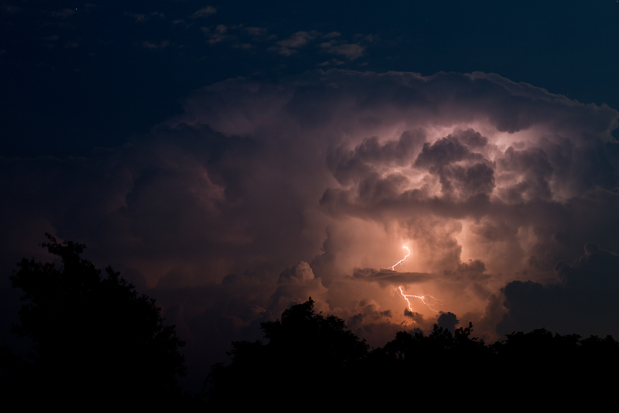 Canon EOS 7D + Canon EF 50mm F1.4 USM sample photo. Lightning streak photography