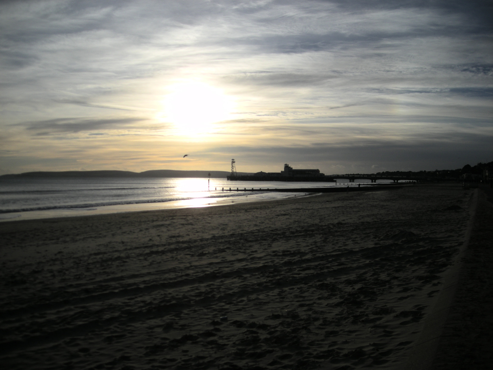 Nikon COOLPIX L12 sample photo. The pier at dusk photography