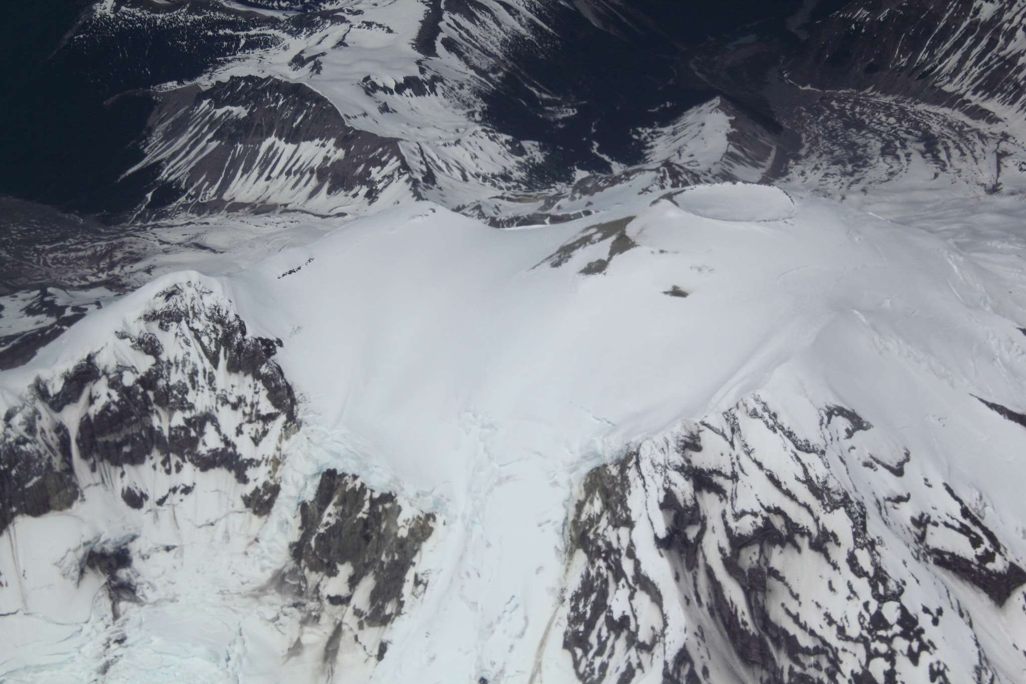 Canon EF-S 18-55mm F3.5-5.6 IS sample photo. Summit of mt rainer photography