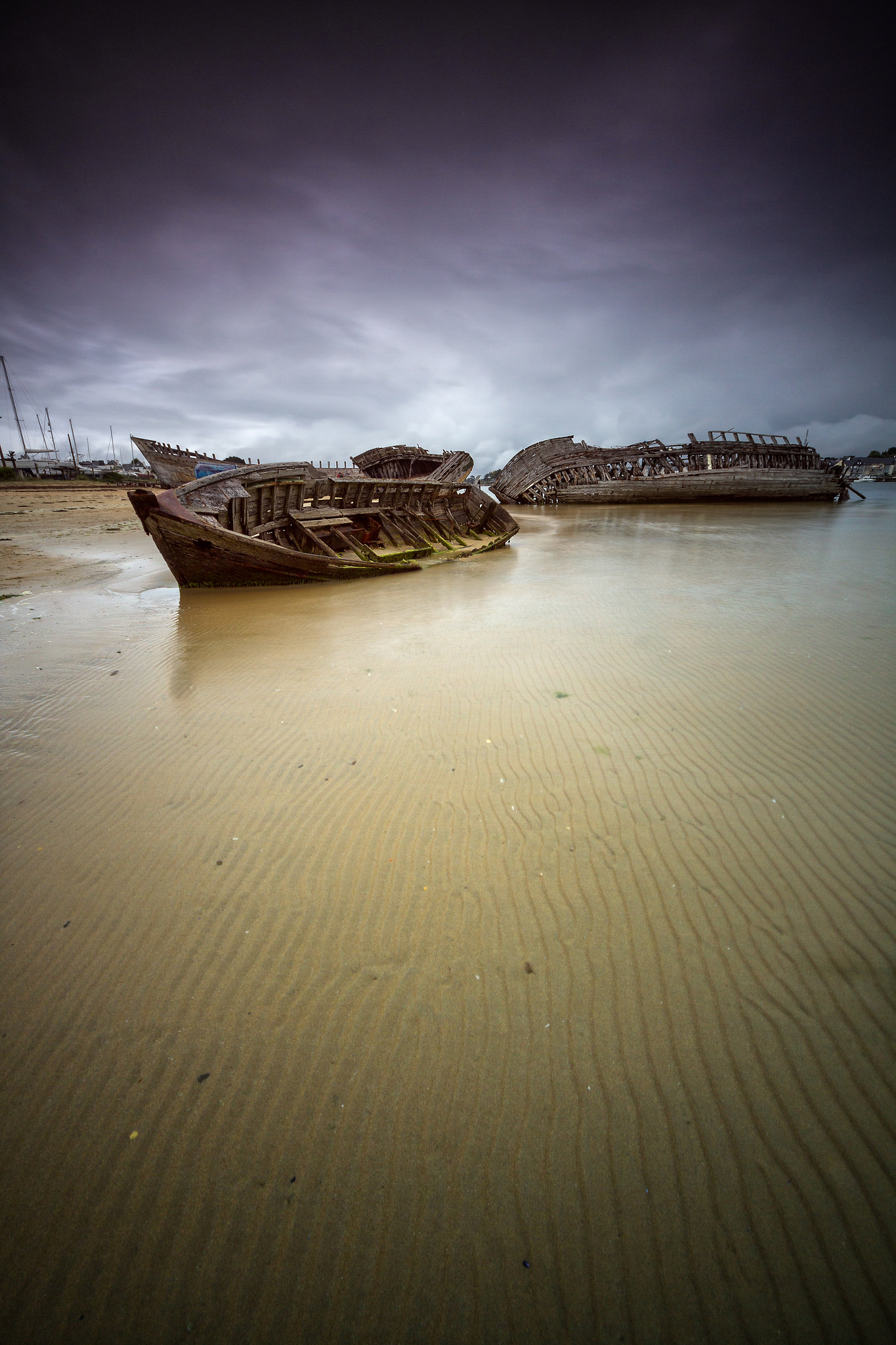 Sigma 8-16mm F4.5-5.6 DC HSM sample photo. Boat cemetery photography