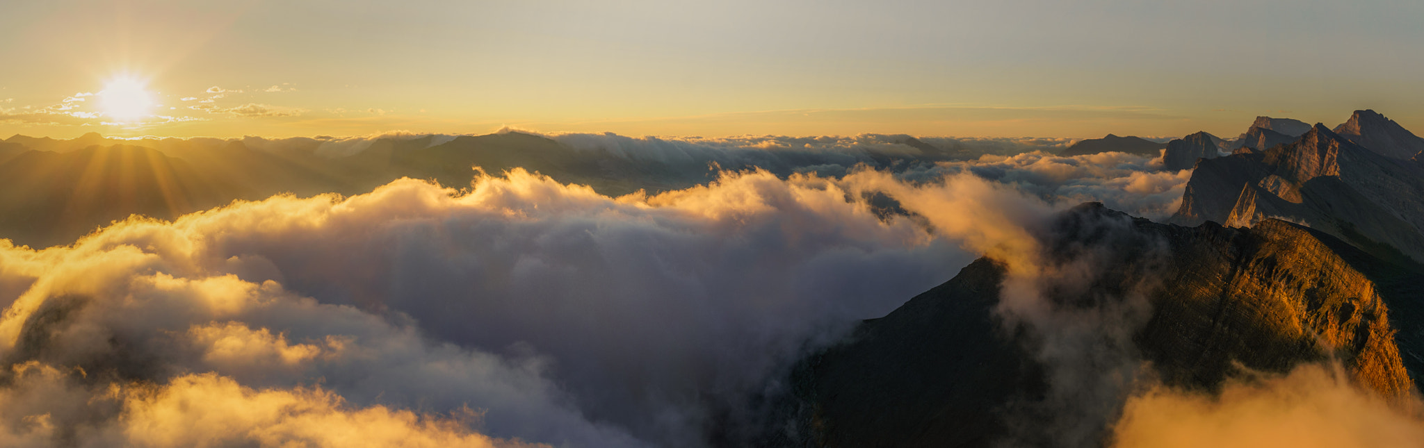 Sony Alpha NEX-6 + Sony Sonnar T* E 24mm F1.8 ZA sample photo. Rundle sunrise photography