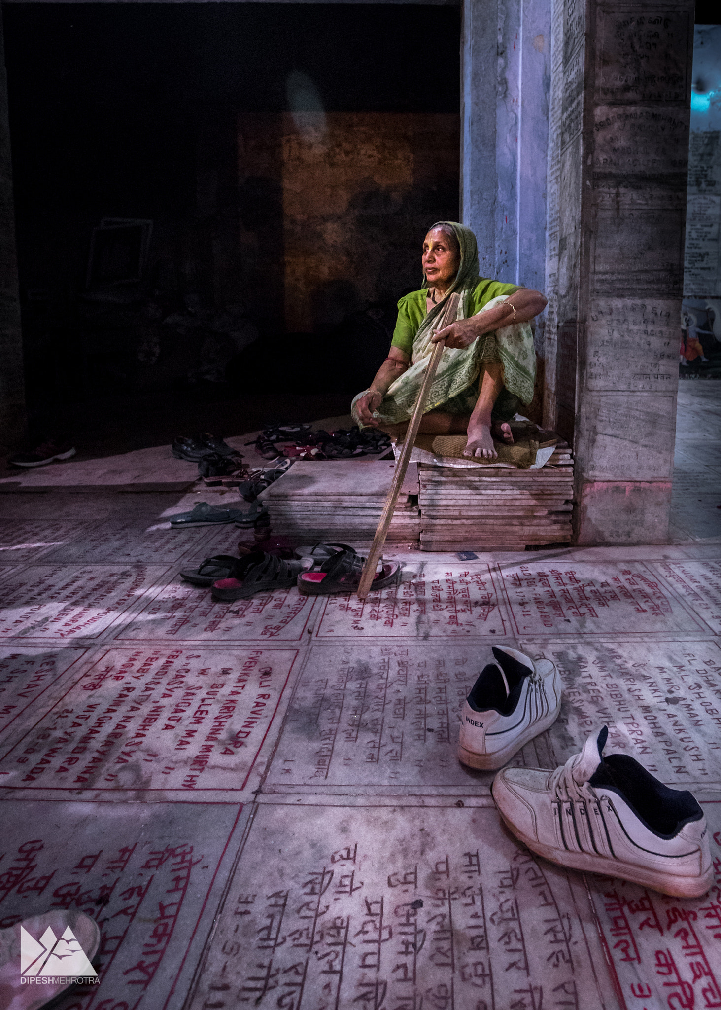 Sony a7 II + Canon EF 16-35mm F2.8L II USM sample photo. The shoekeeper photography