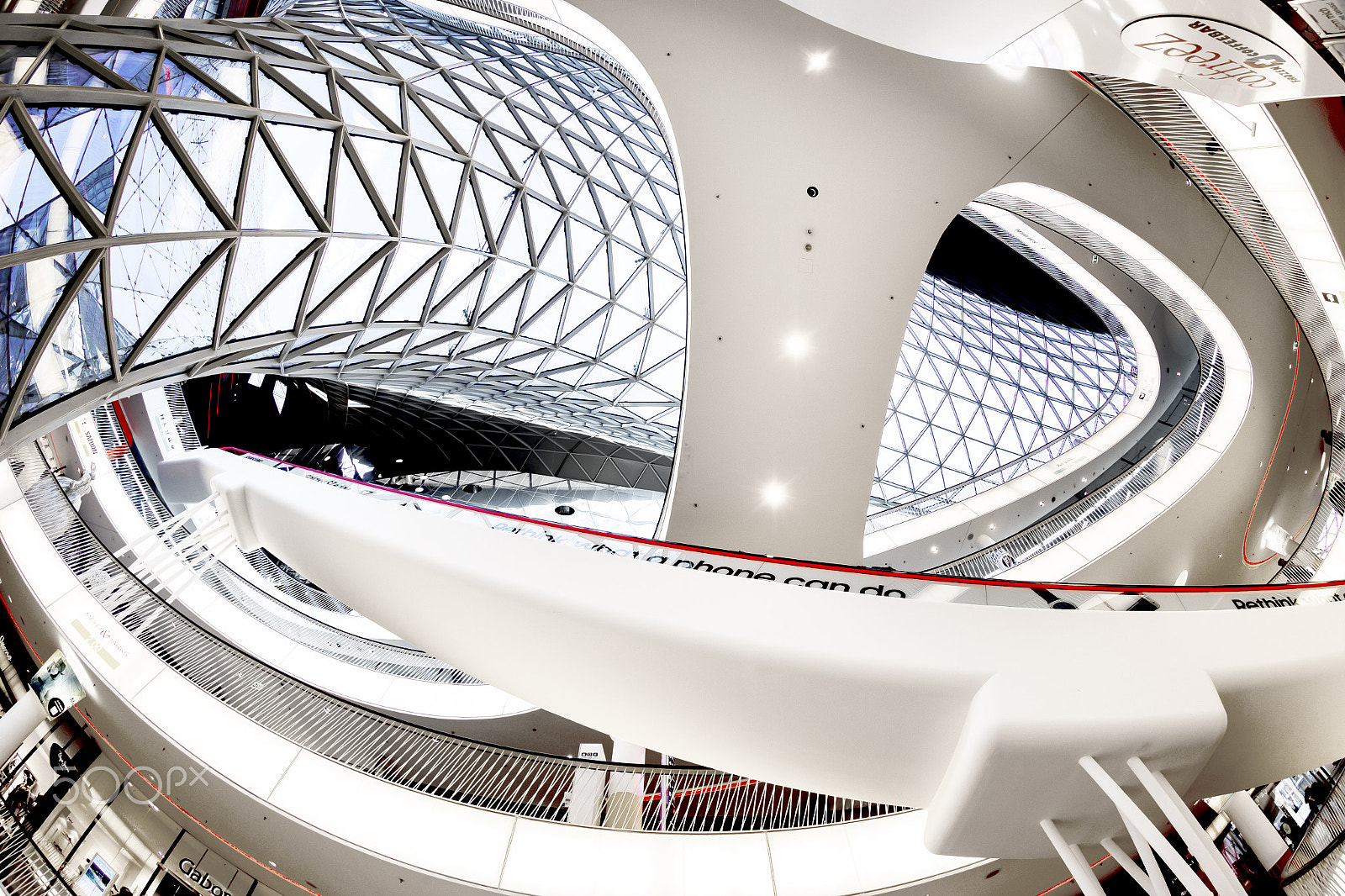 Canon EF 8-15mm F4L Fisheye USM sample photo. Myzeil shopping mall (iii) photography