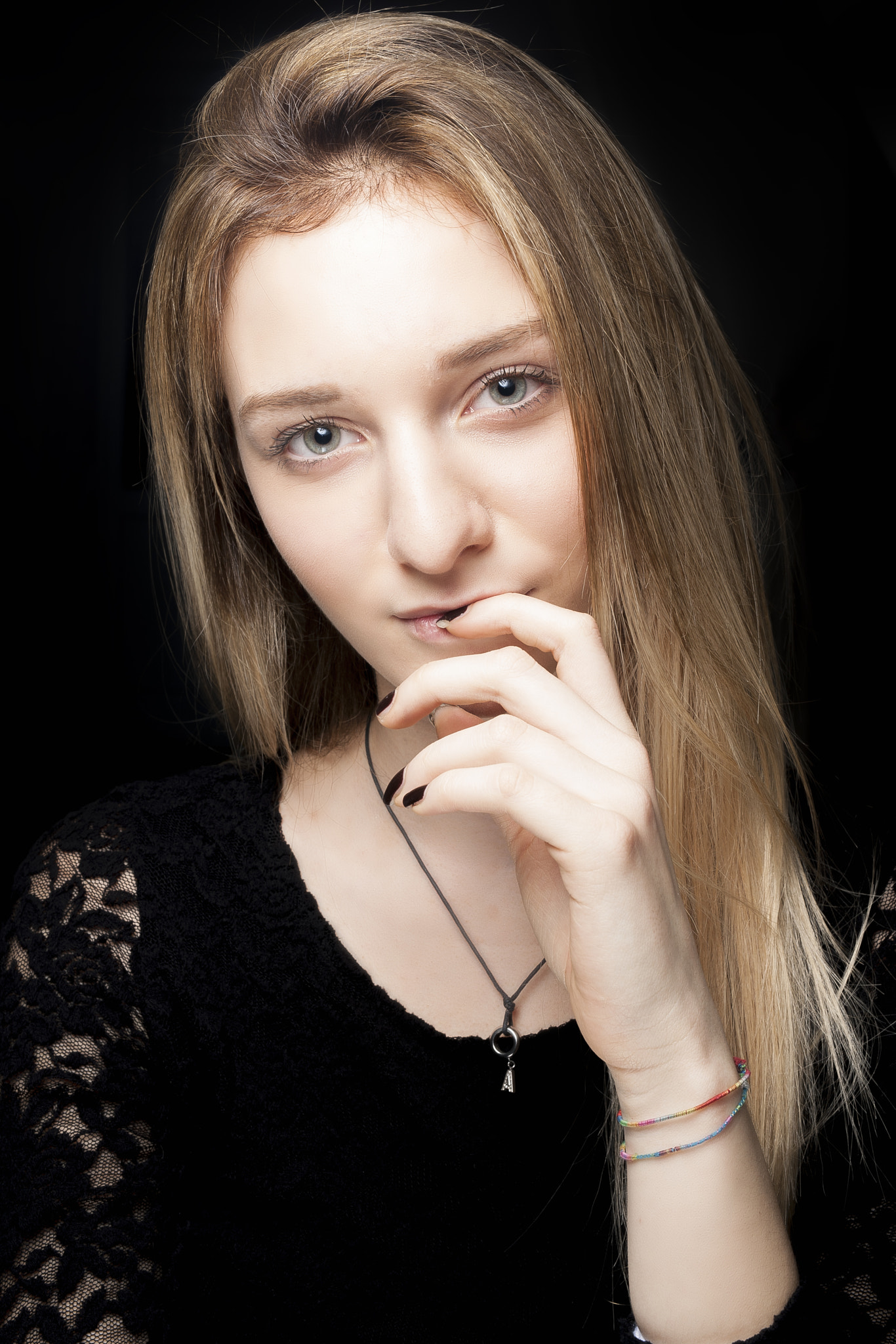 Nikon D700 + Sigma 50mm F1.4 DG HSM Art sample photo. Angelica photography