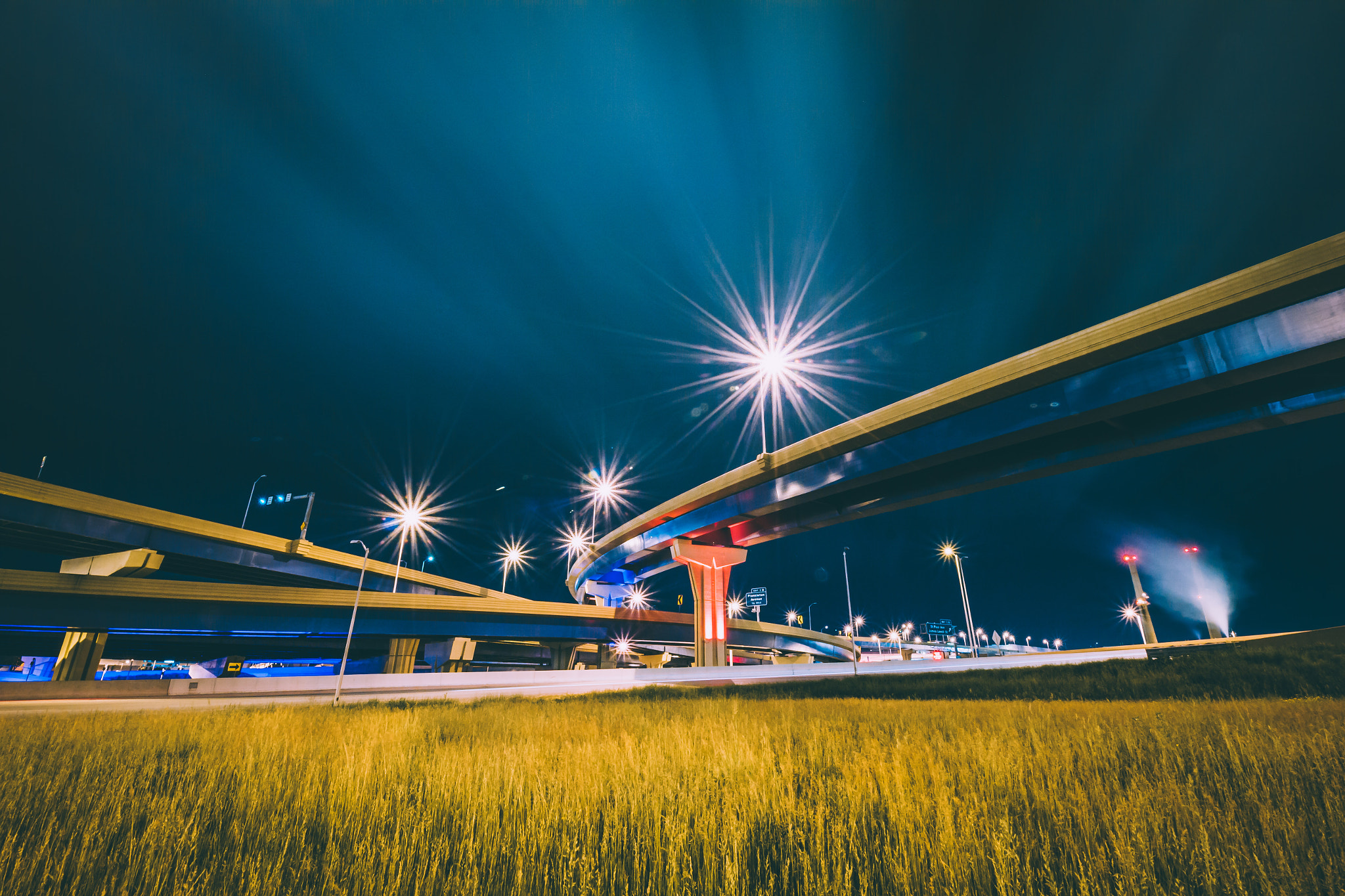 Canon EF-S 10-18mm F4.5–5.6 IS STM sample photo. Marquette interchange 5 photography