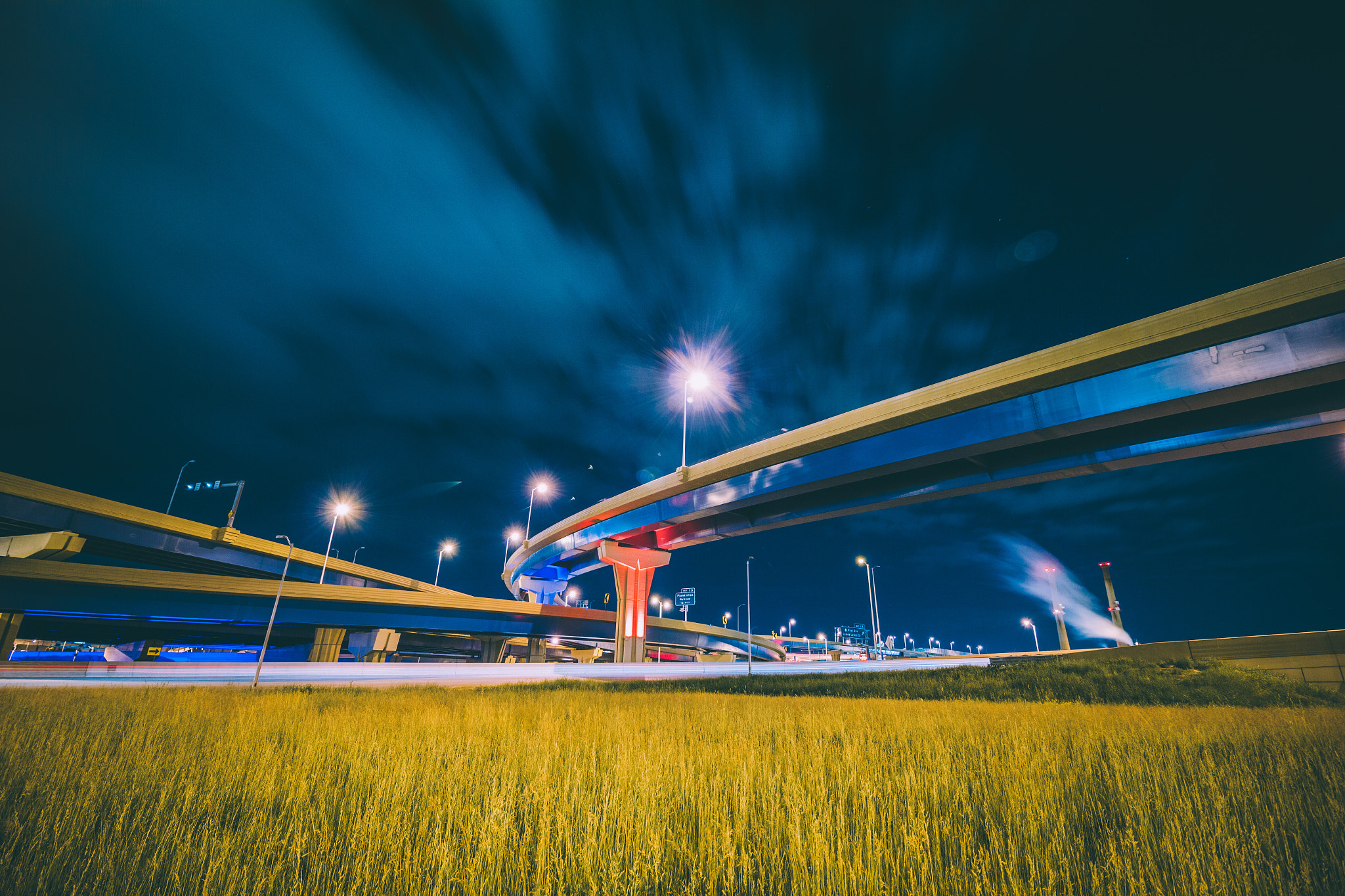 Canon EF-S 10-18mm F4.5–5.6 IS STM sample photo. Marquette interchange 6 photography