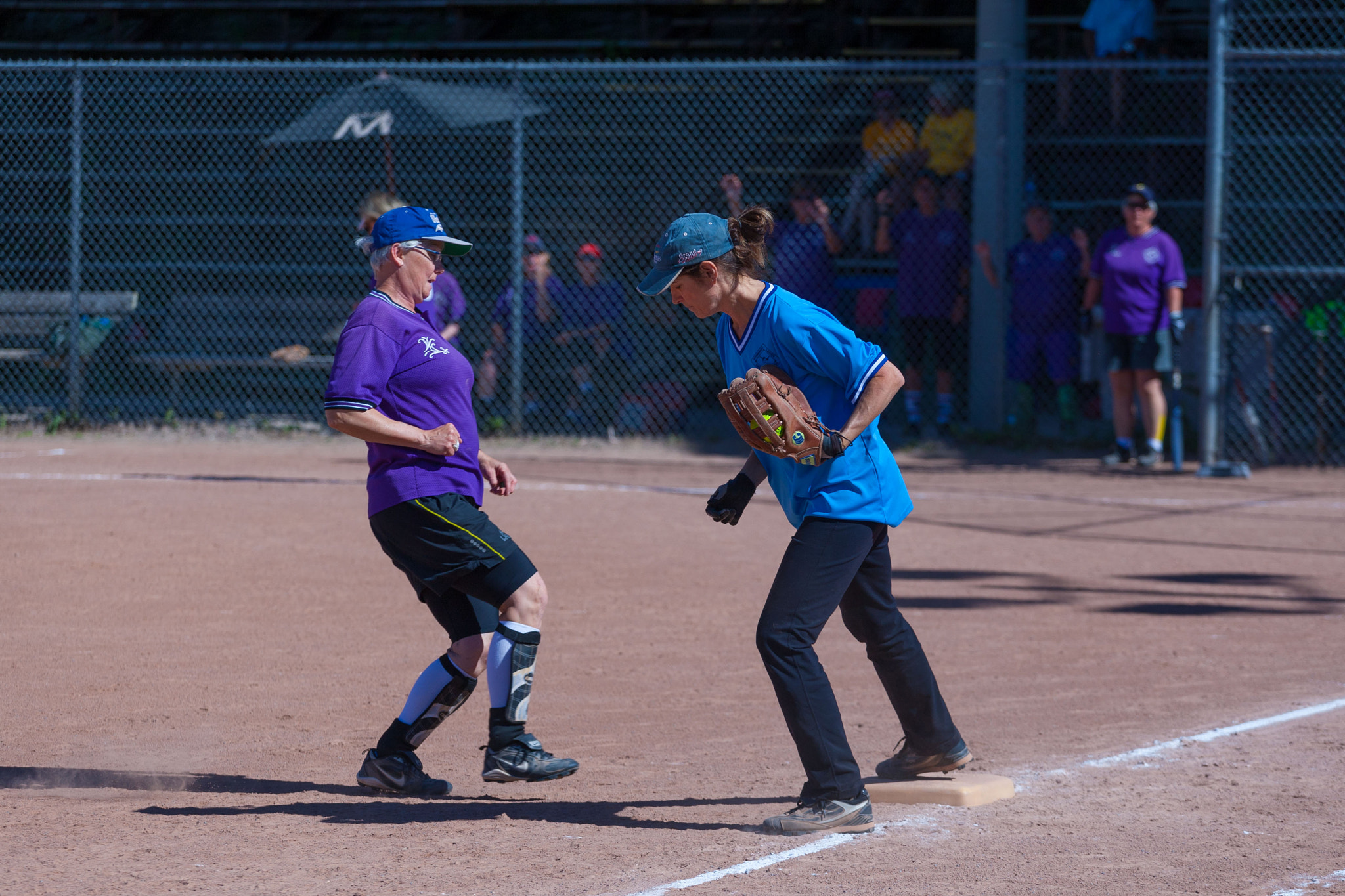Canon EOS-1D Mark III sample photo. Getting to third base photography