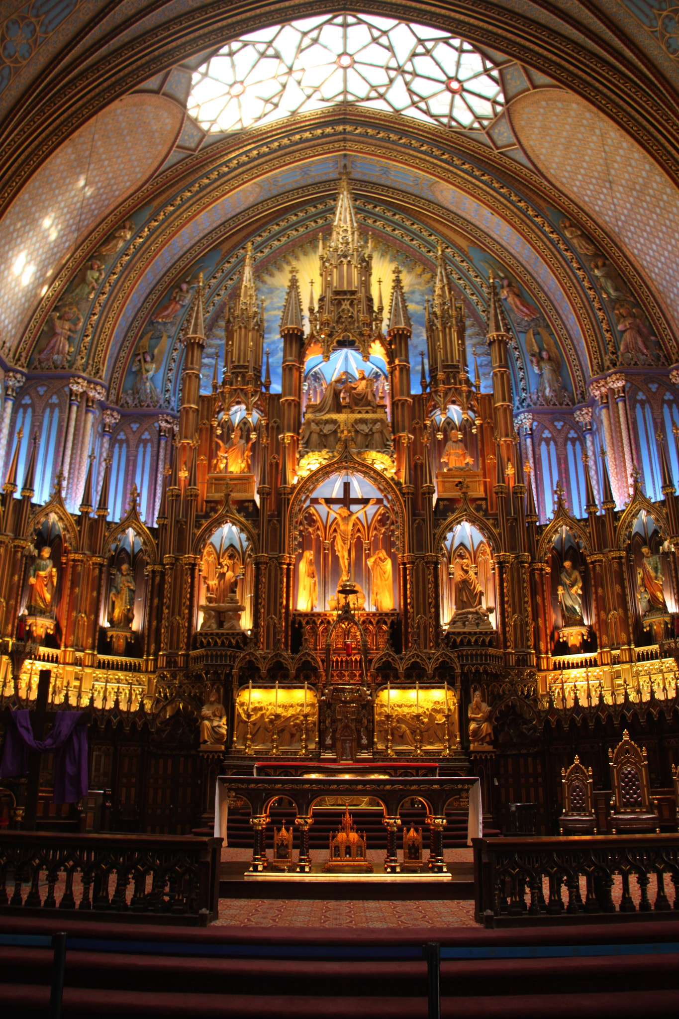 Canon EOS 500D (EOS Rebel T1i / EOS Kiss X3) sample photo. Montreal notre-dame basilica photography