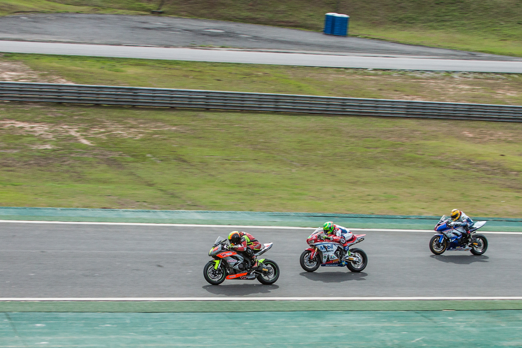 Canon EF 28-135mm F3.5-5.6 IS USM sample photo. Superbike brasil - interlagos photography