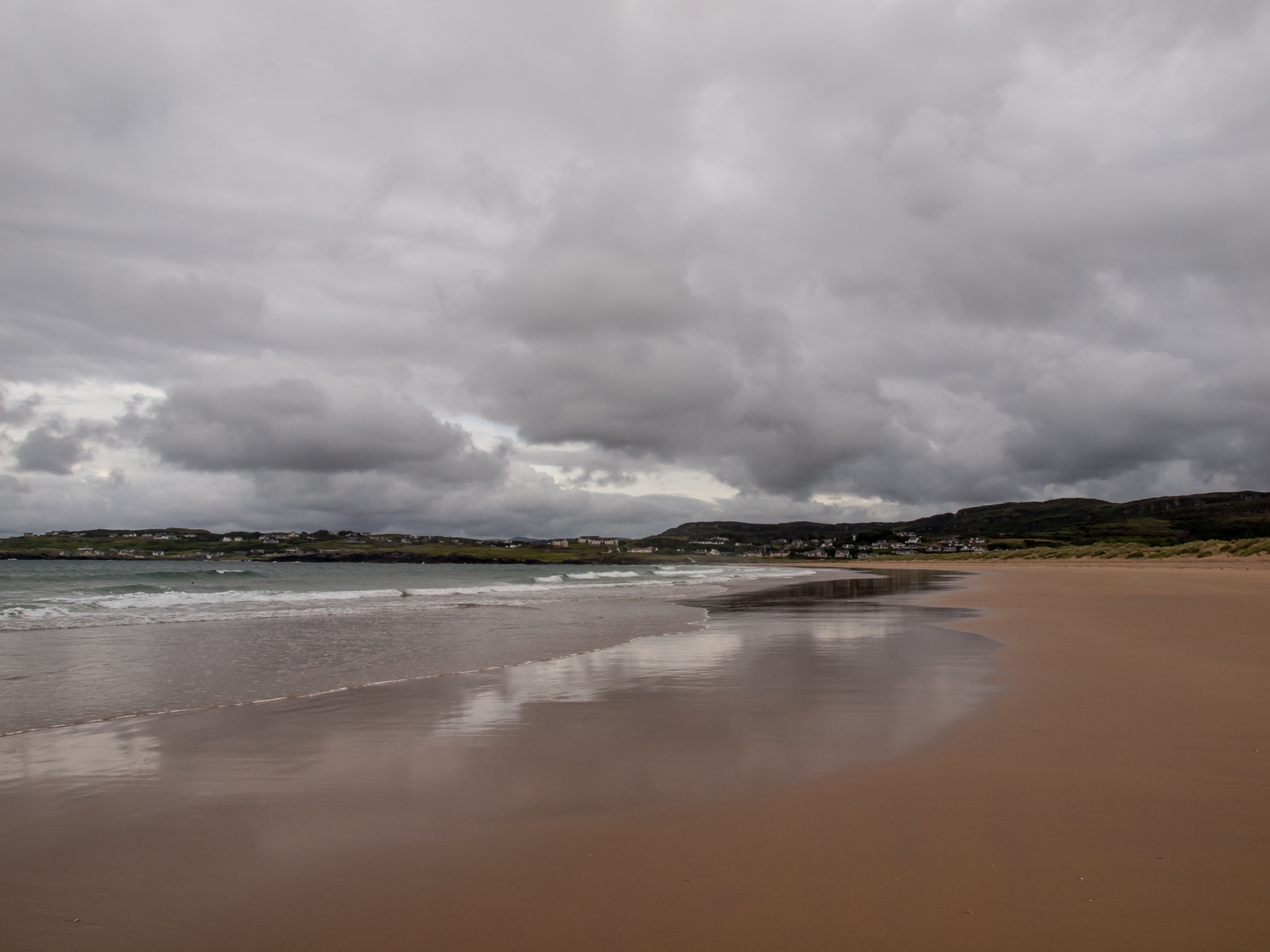 Olympus Zuiko Digital 14-54mm F2.8-3.5 II sample photo. Beach in dunfanaghy photography