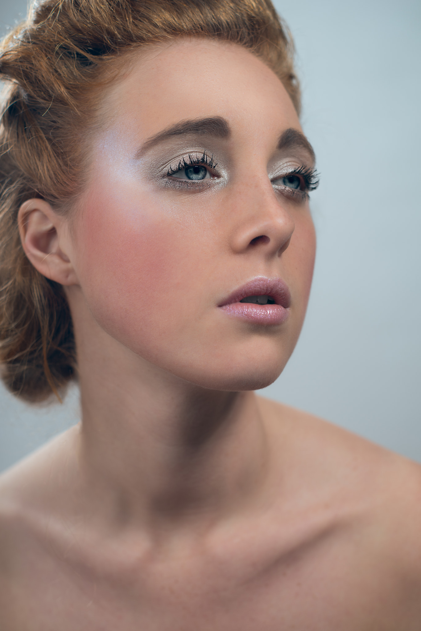 E 50mm F2 sample photo. Zoe photography