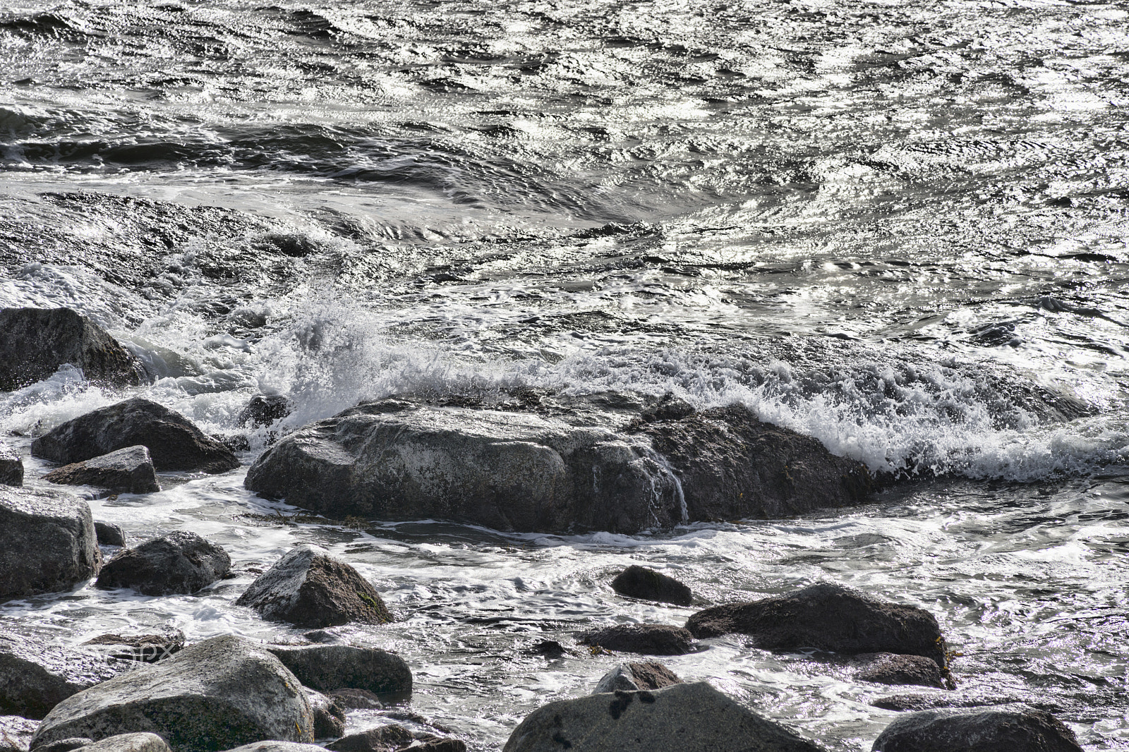 Minolta AF 80-200mm F2.8 HS-APO G sample photo. Granite rock at the foreshore photography