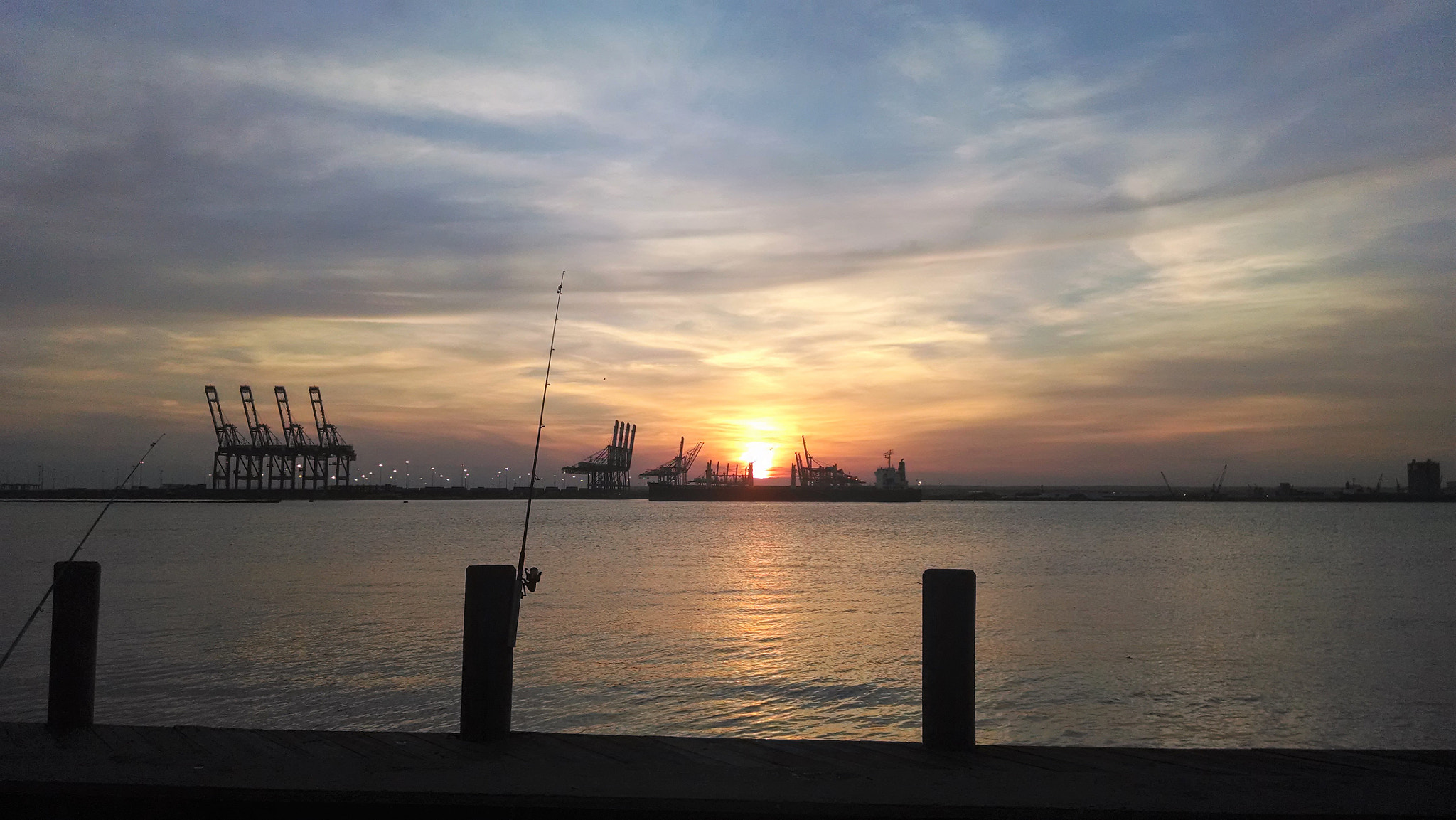 Motorola Droid Mini sample photo. Seaport sunset photography