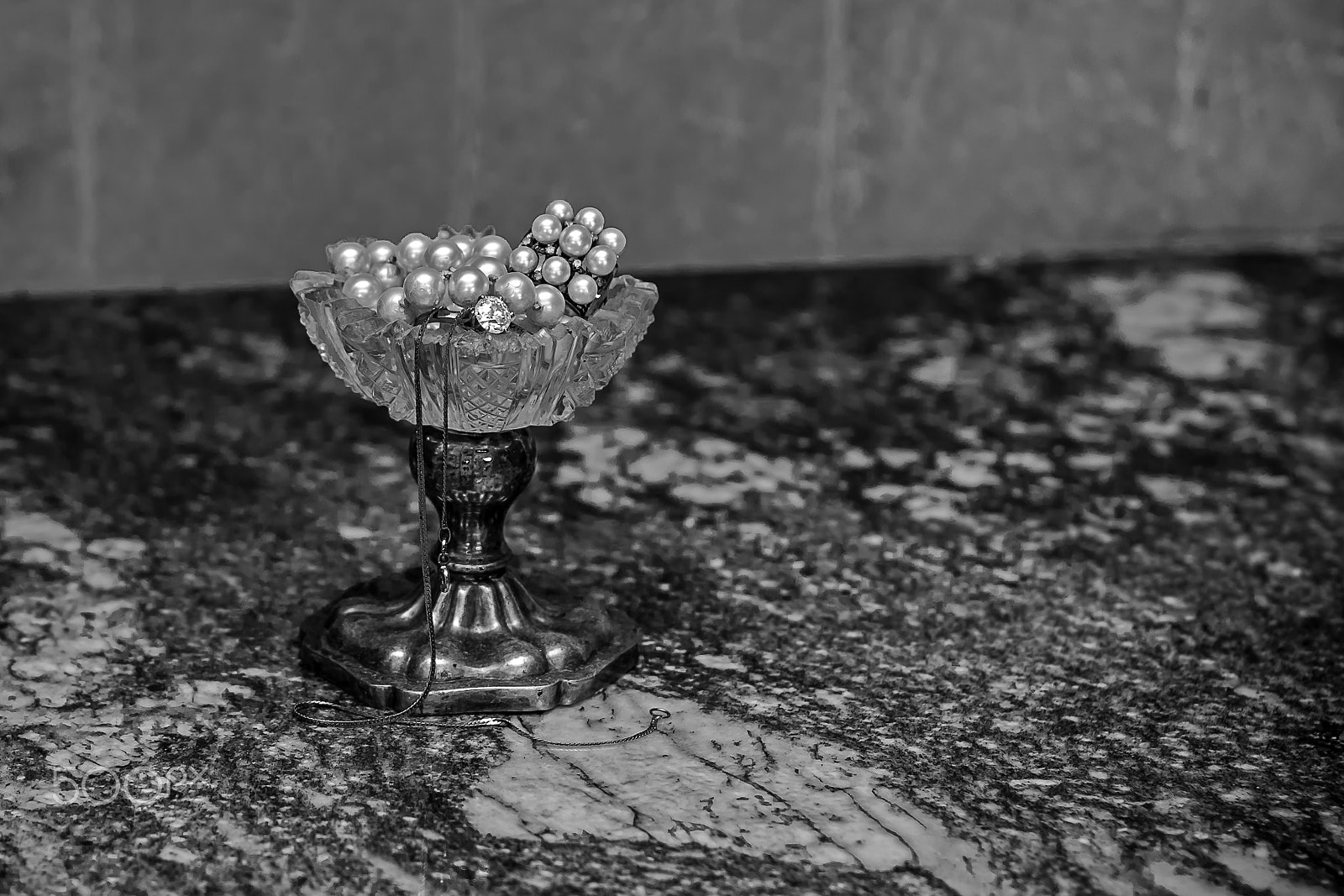 Canon EOS 80D + Canon EF 50mm F1.8 II sample photo. Goblet photography